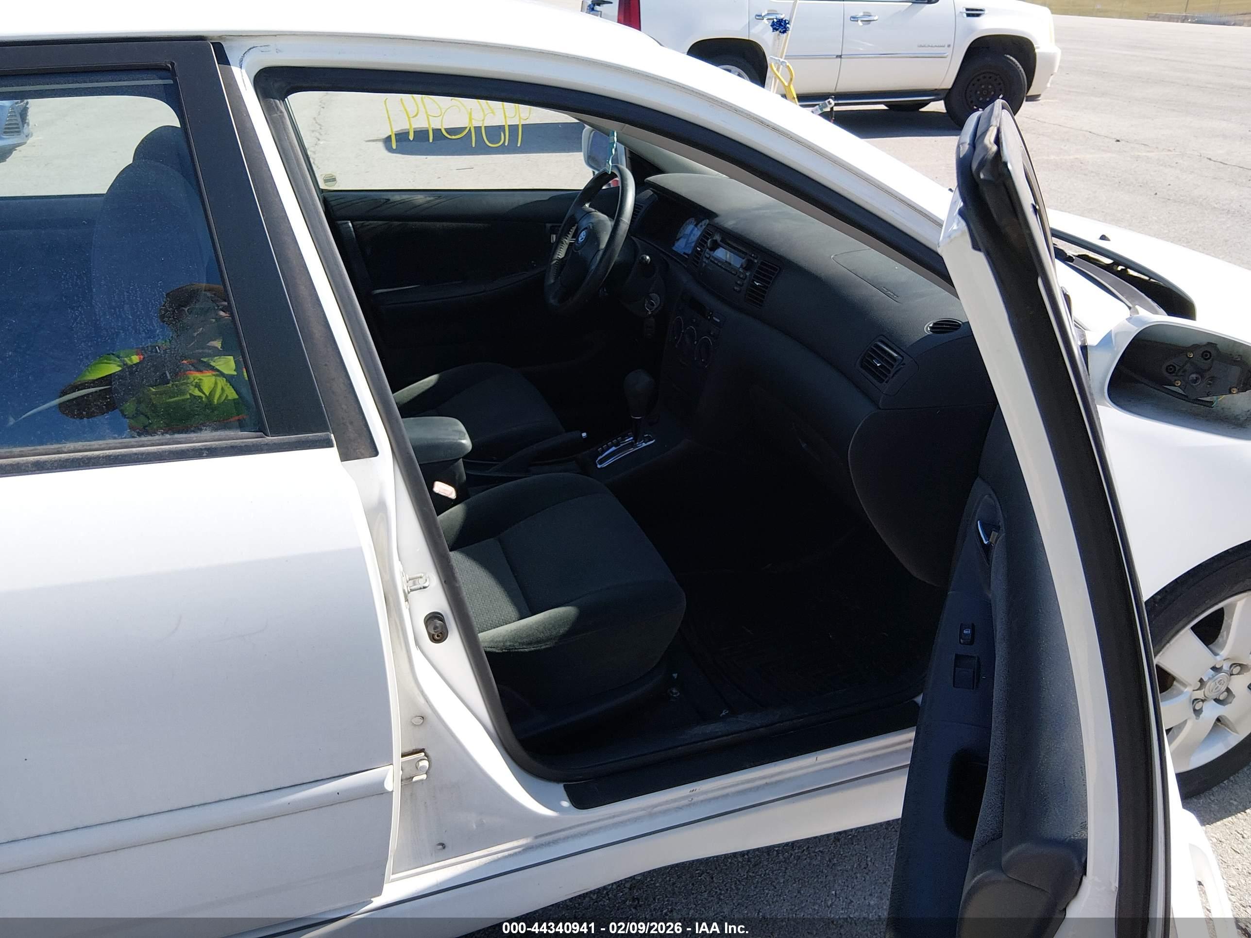 TOYOTA COROLLA image 5