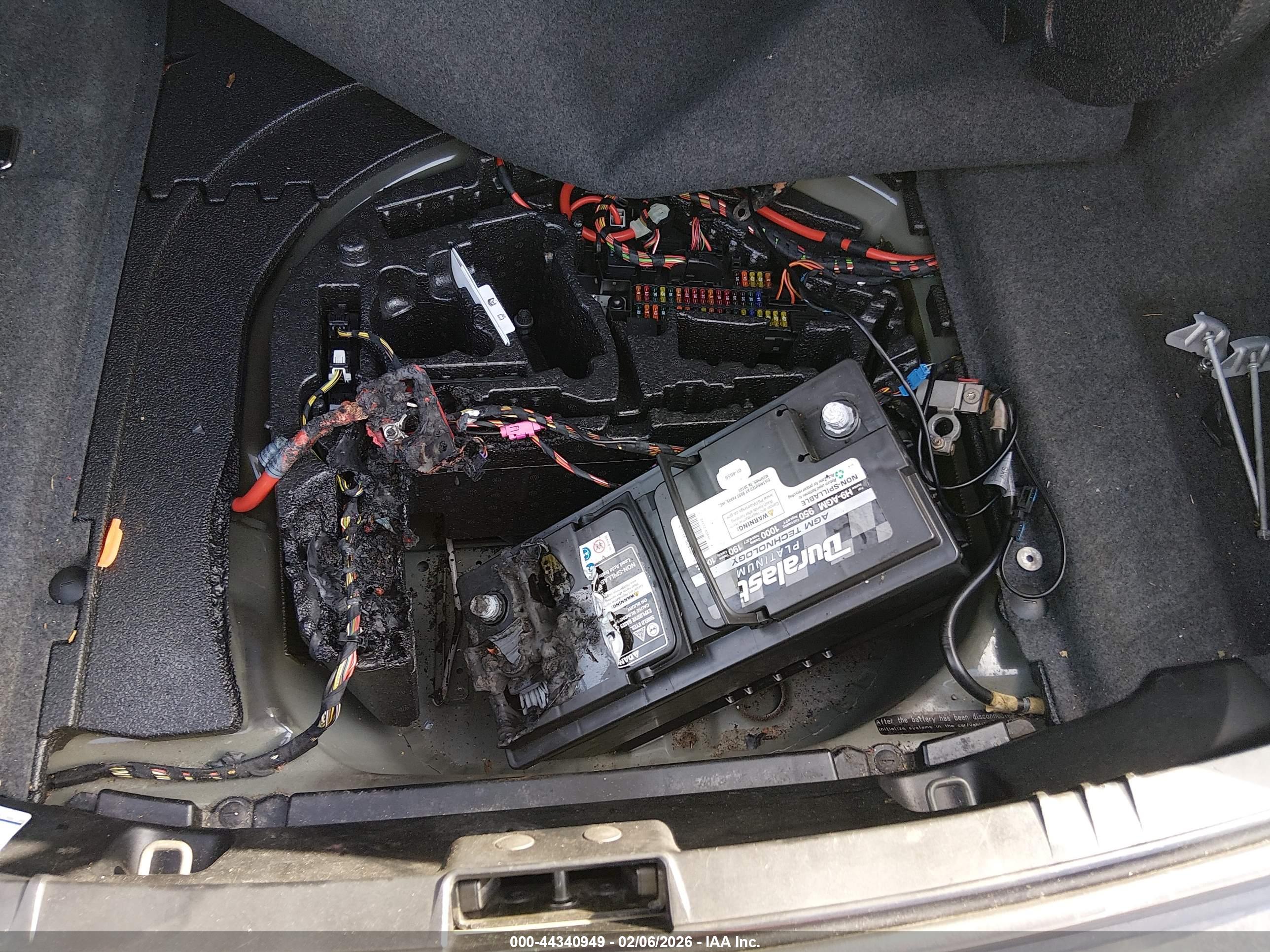 BMW 650I image 6