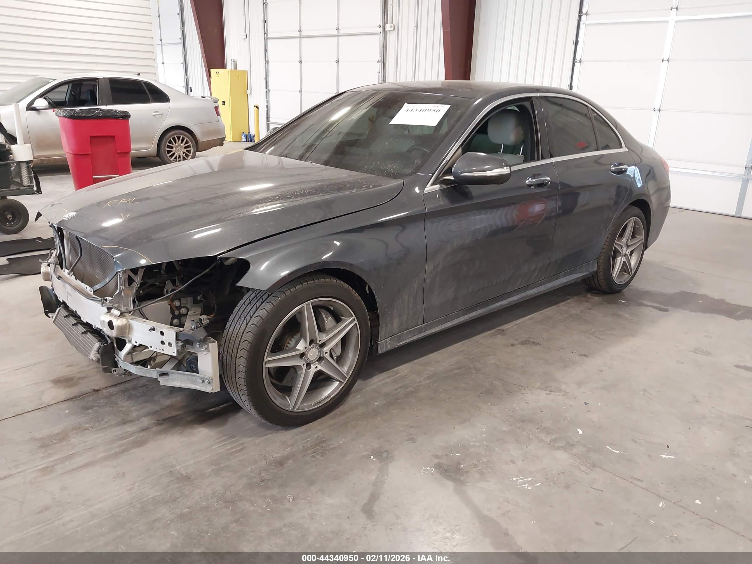 MERCEDES-BENZ C image 2