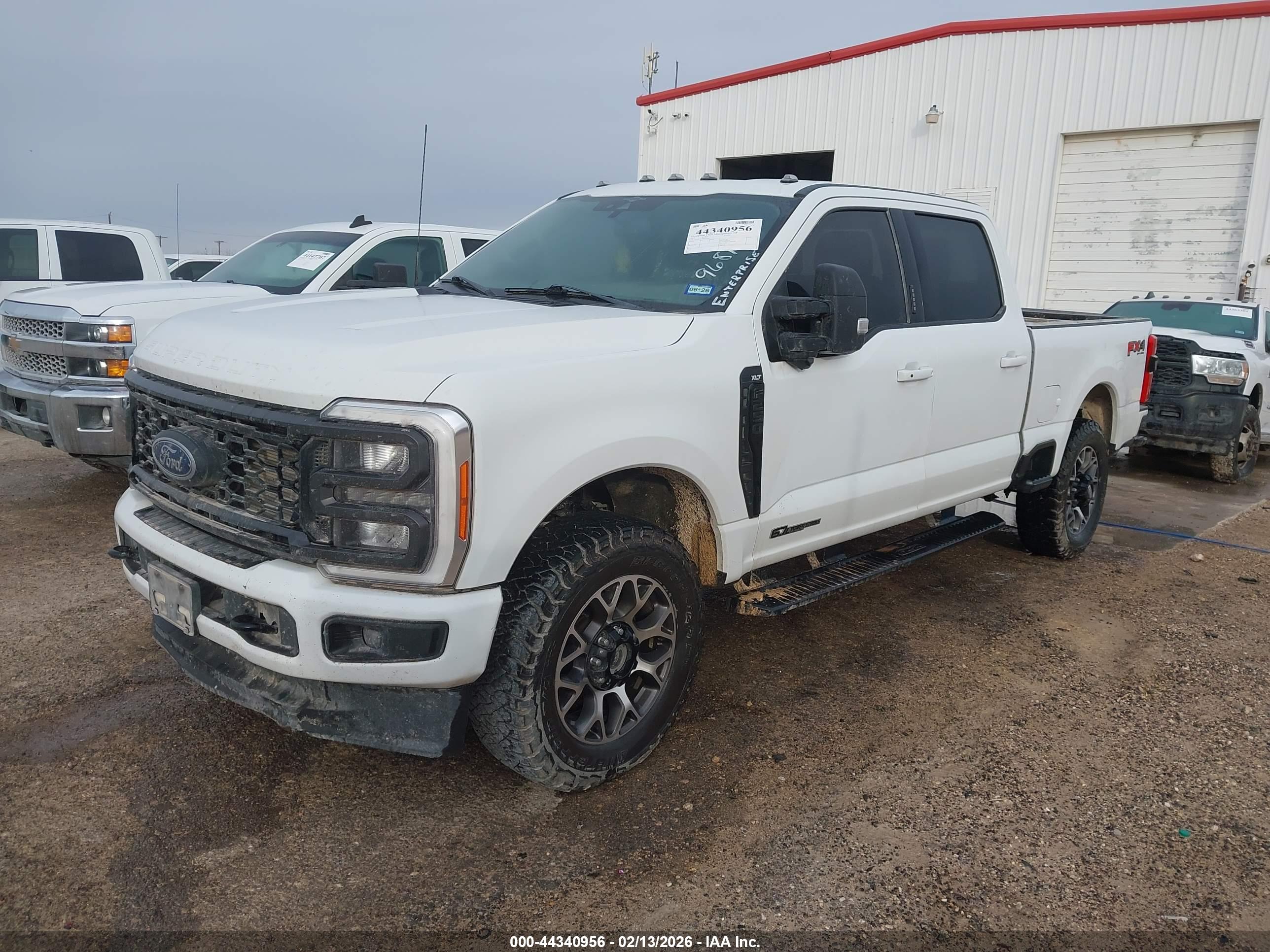 FORD F-250 image 2