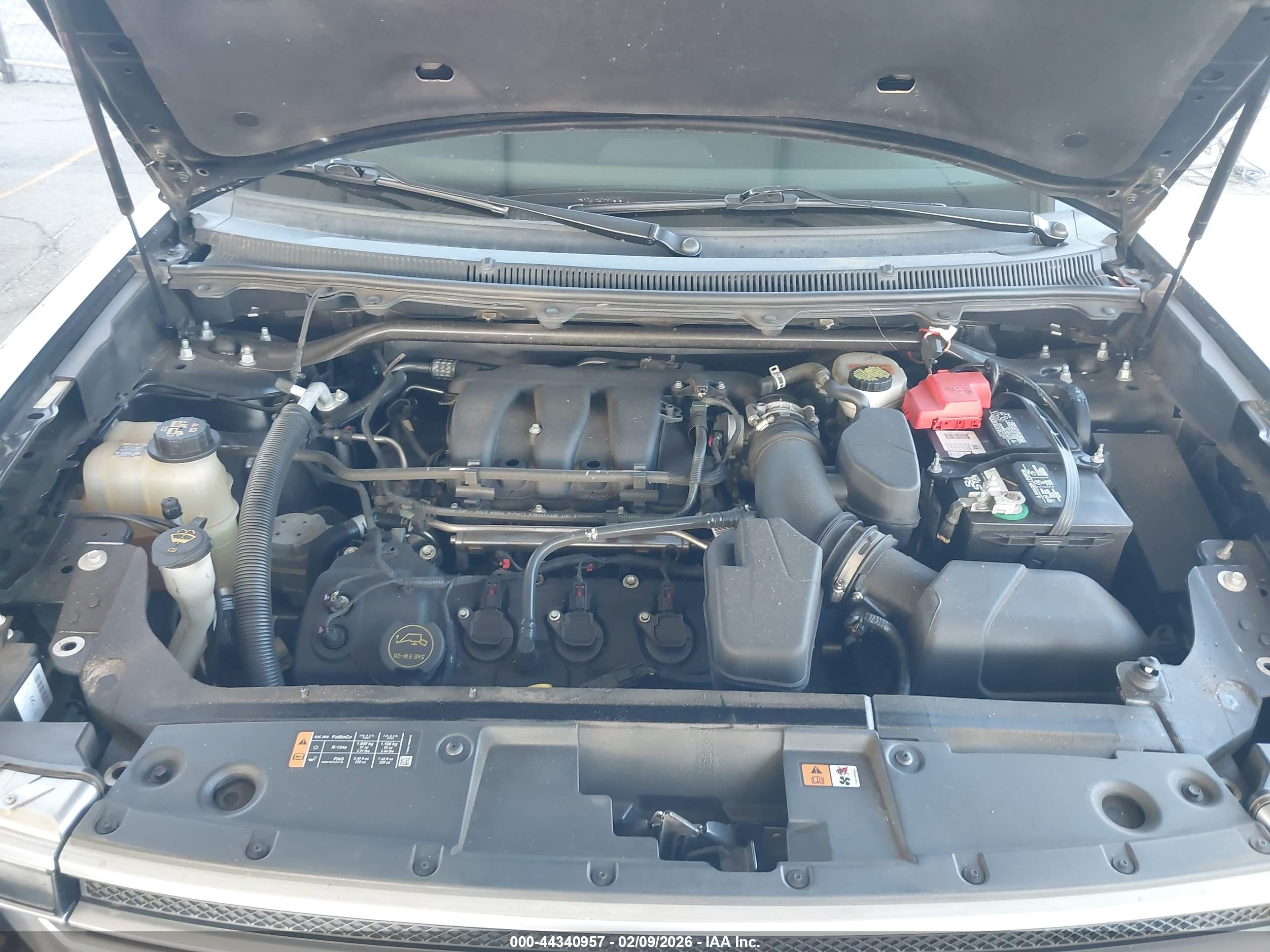 FORD FLEX image 10
