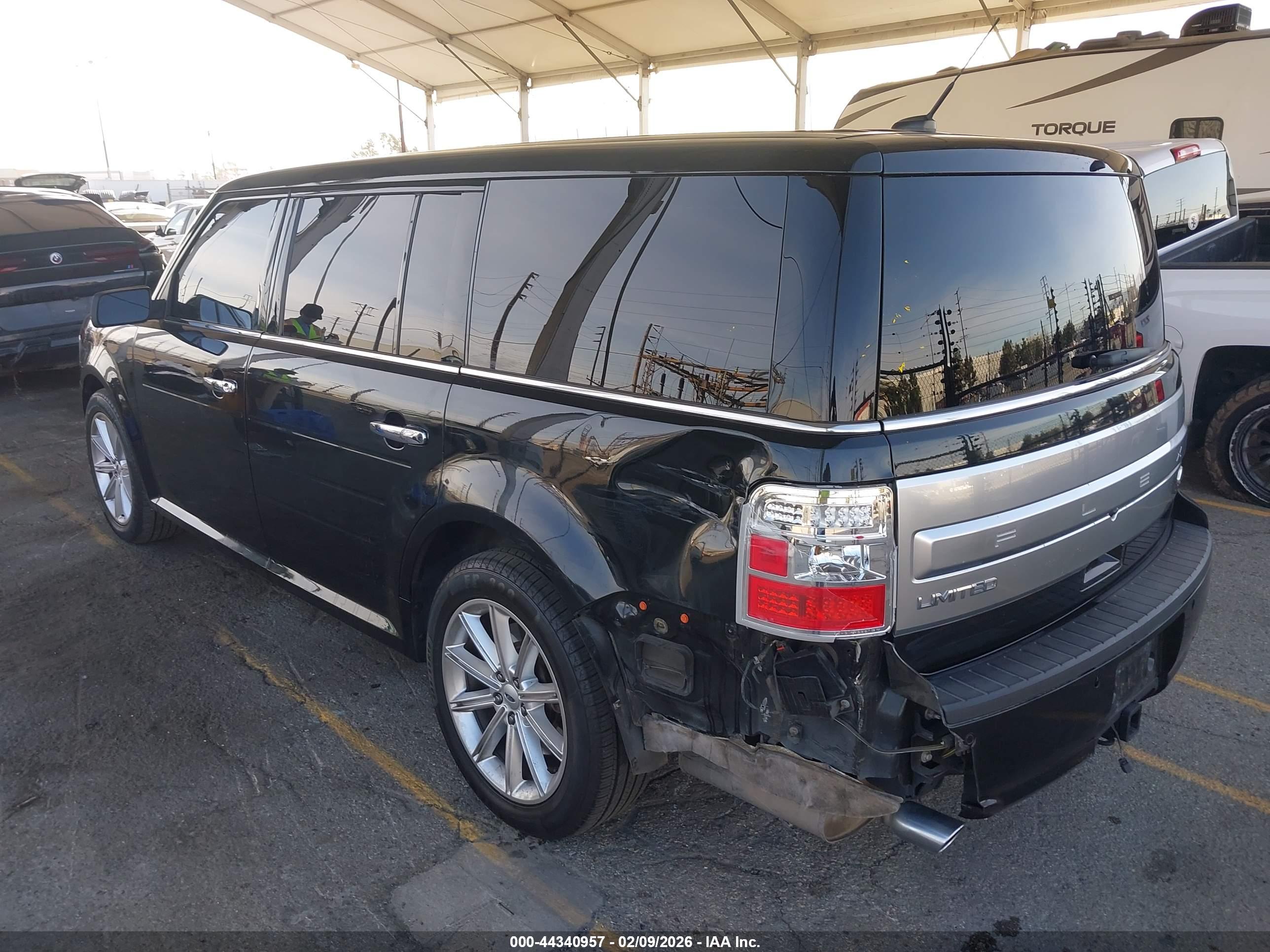 FORD FLEX image 3