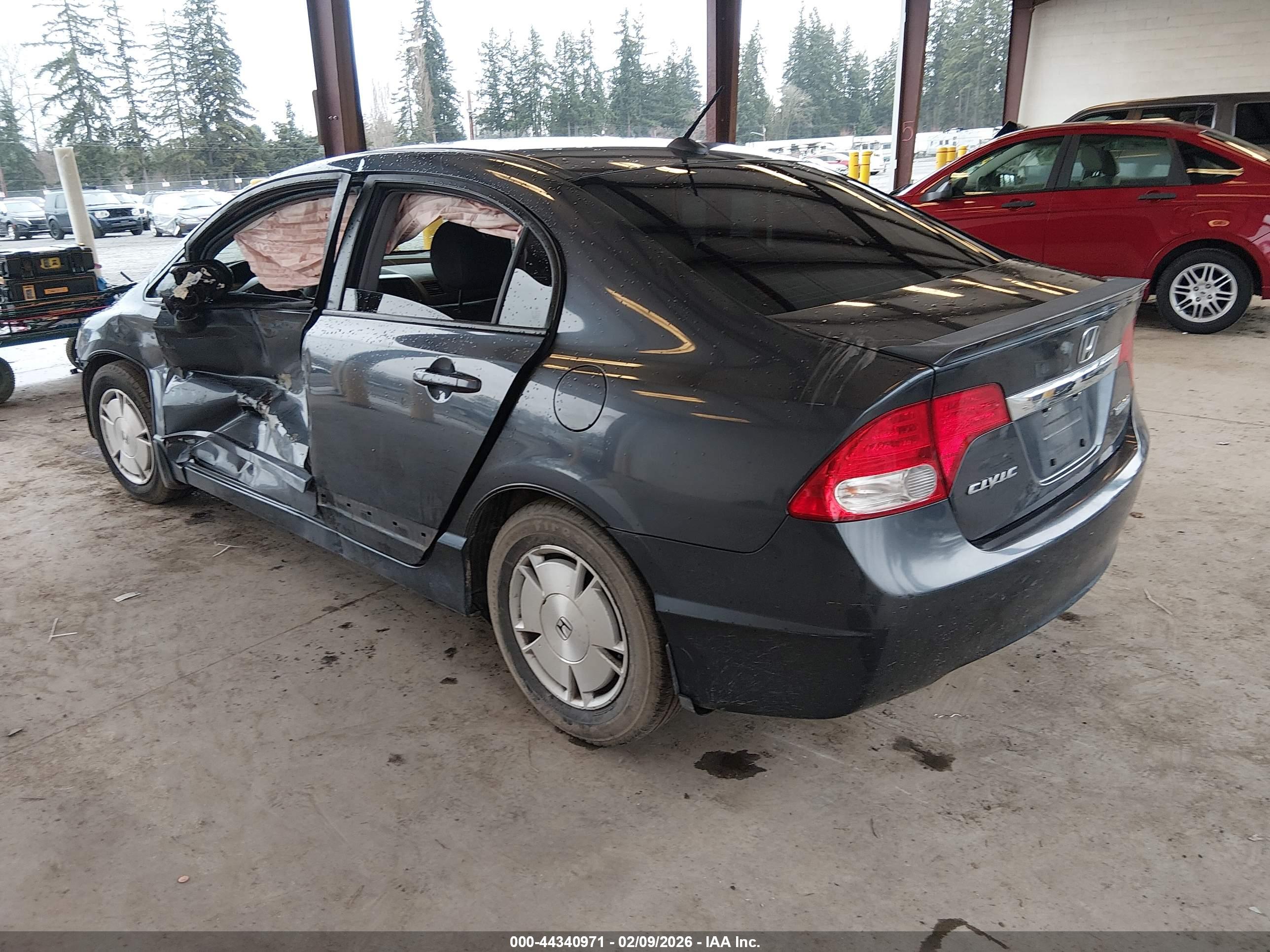 HONDA CIVIC image 3