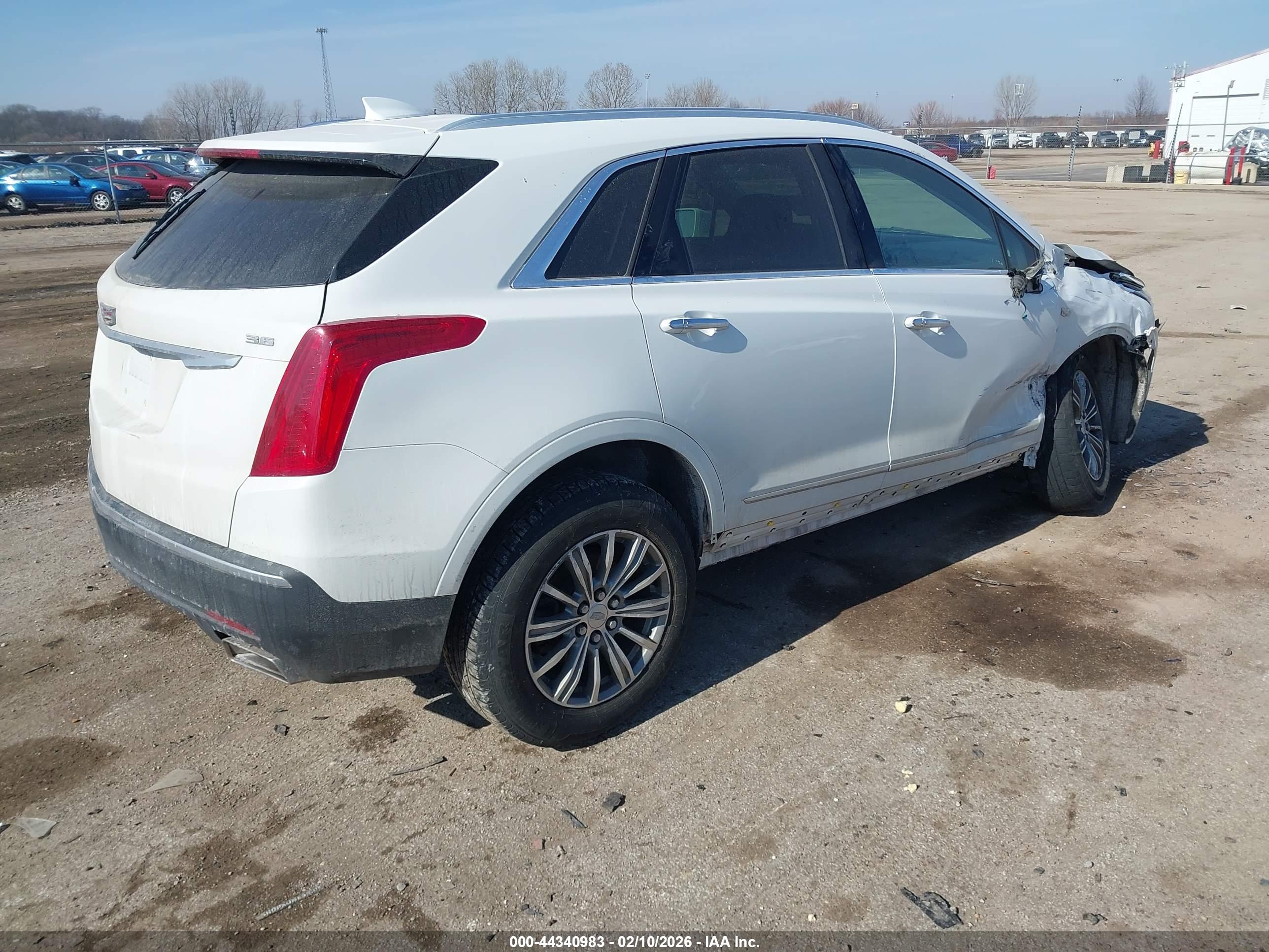CADILLAC XT5 image 4