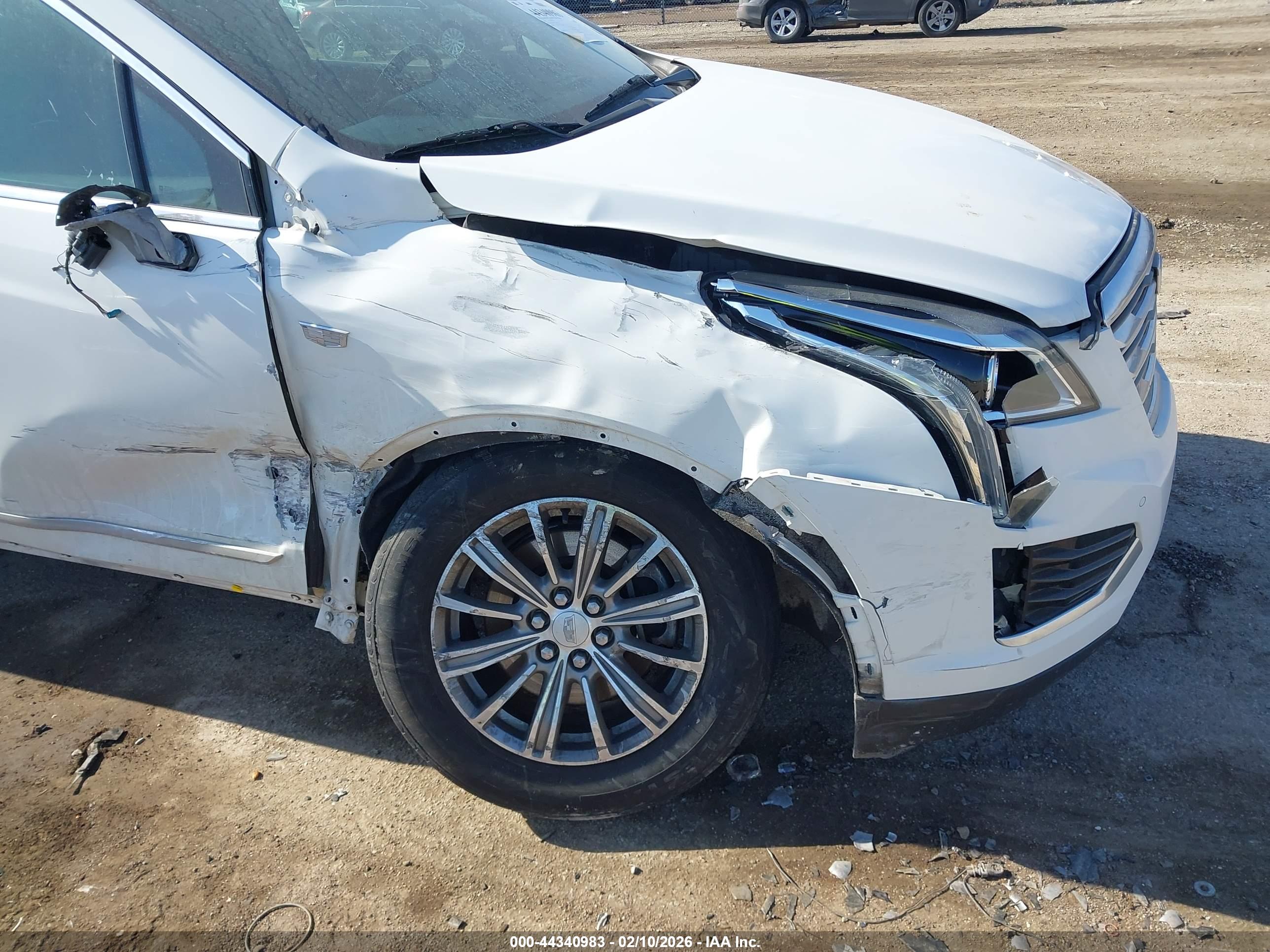 CADILLAC XT5 image 6