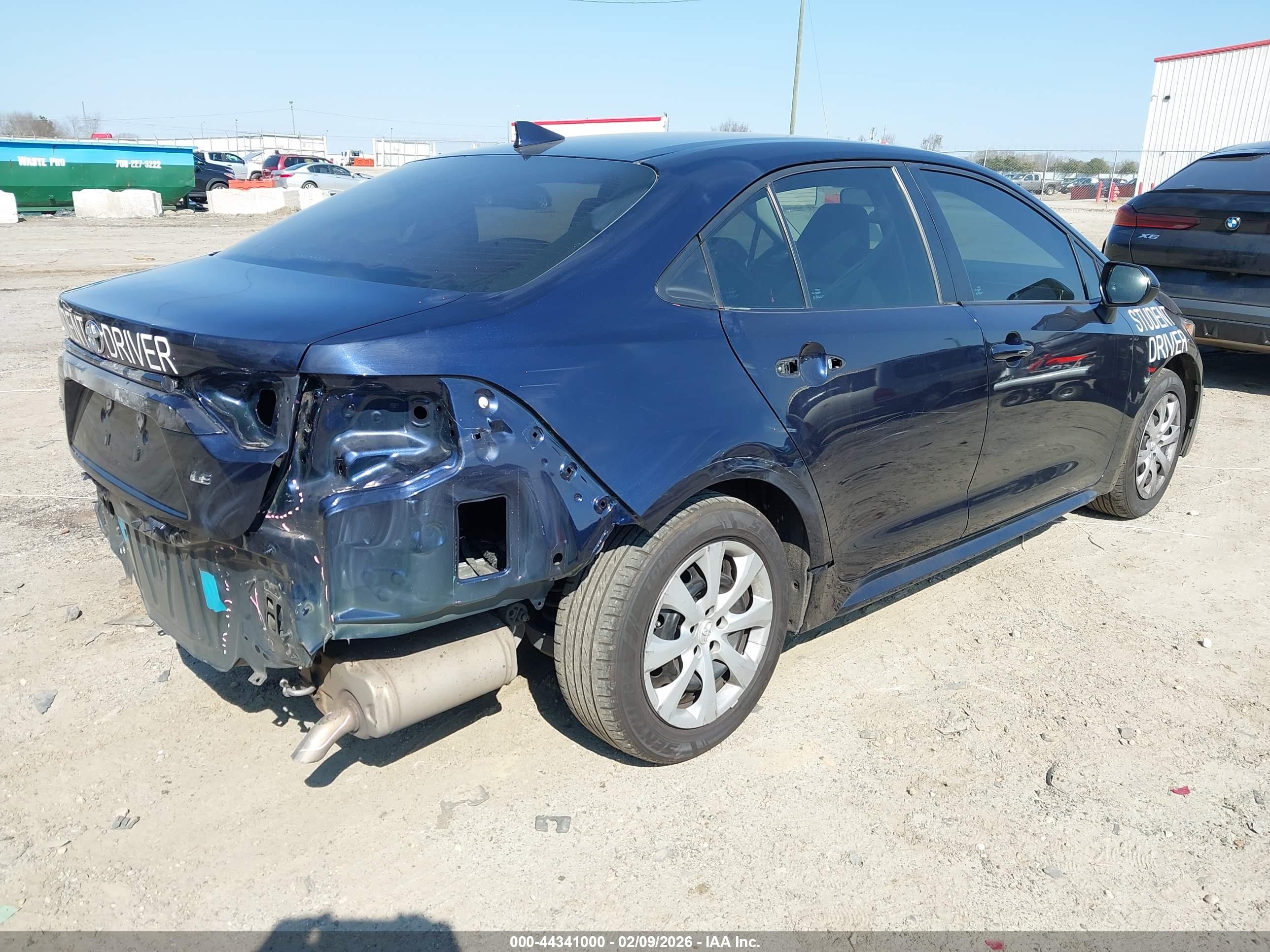 TOYOTA COROLLA image 4