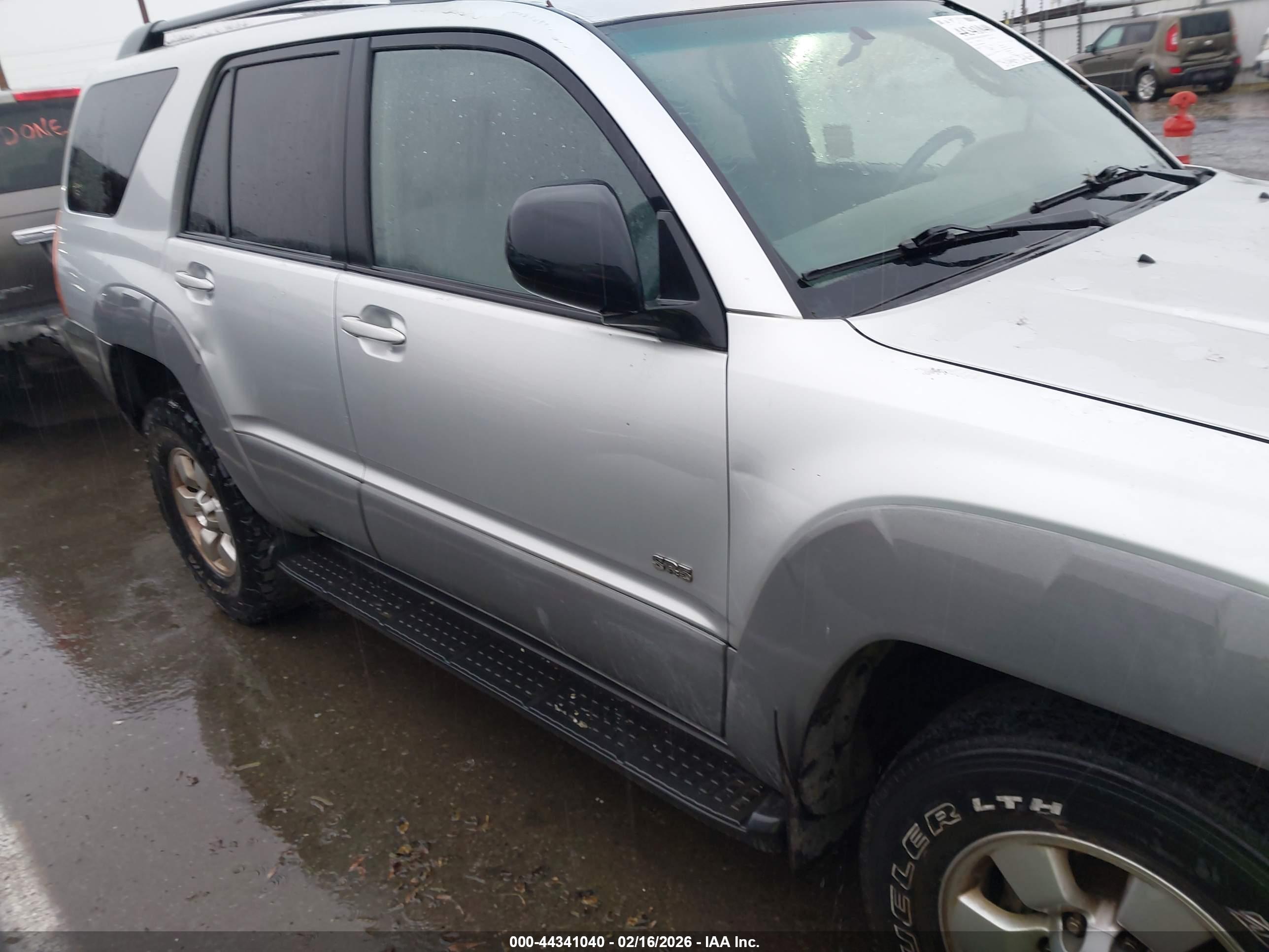 TOYOTA 4RUNNER image 6