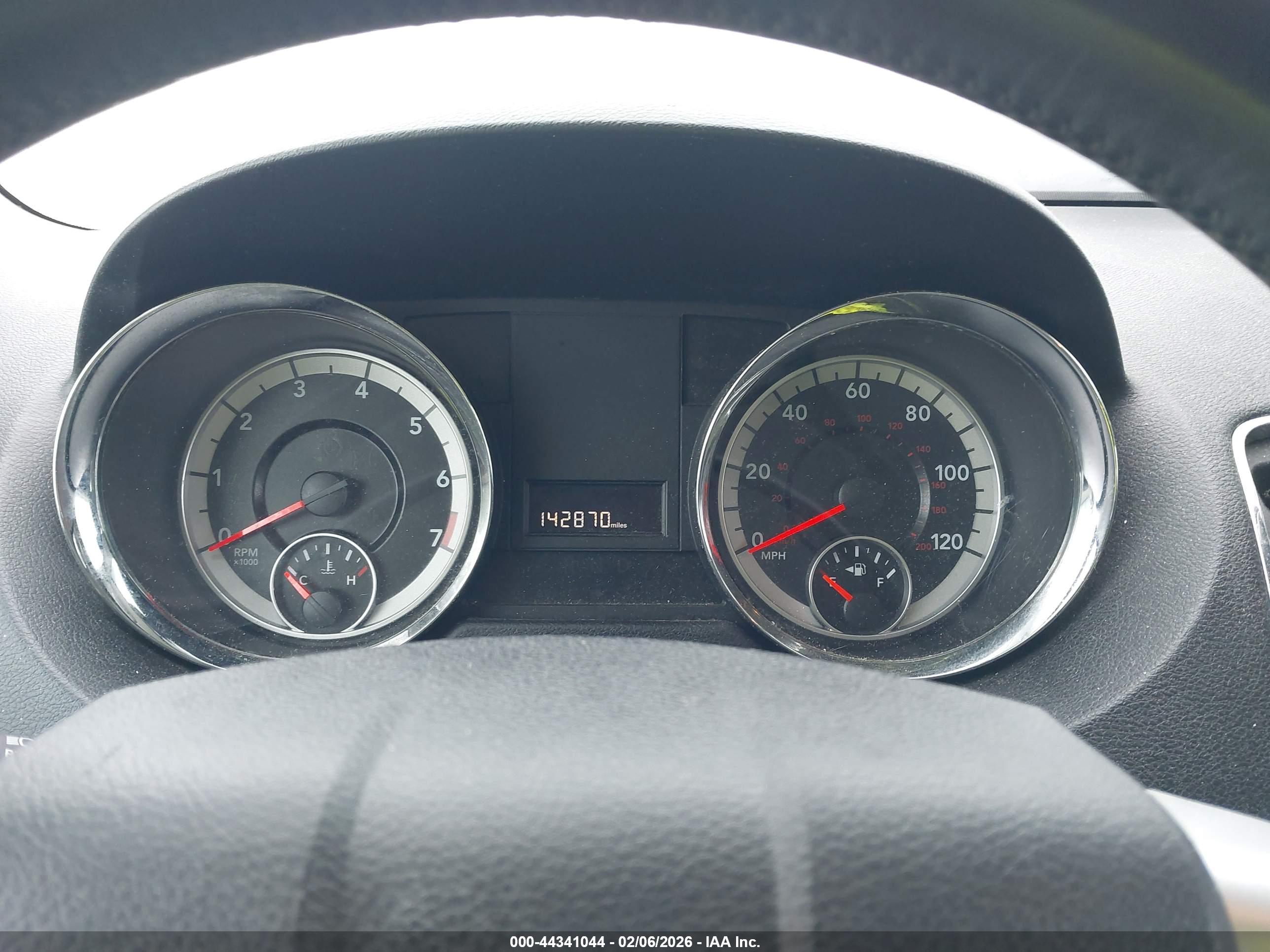 DODGE GRAND image 7