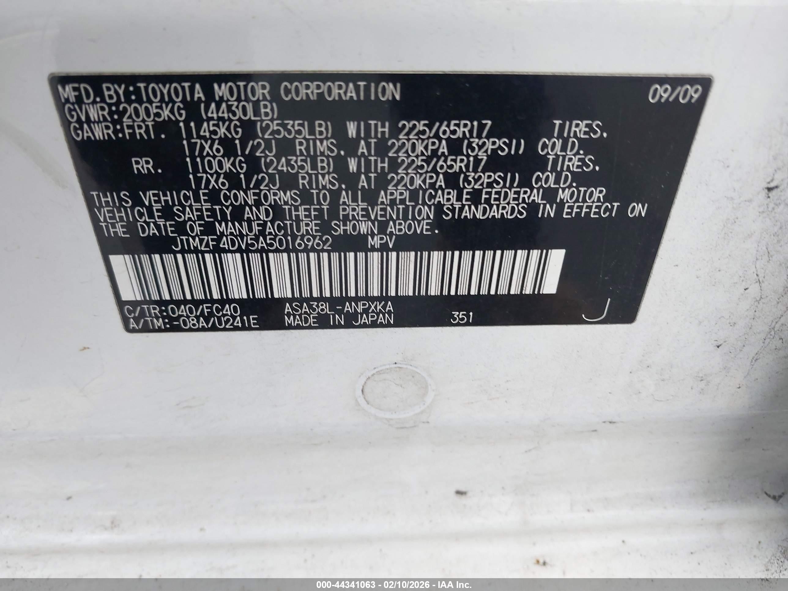 TOYOTA RAV4 image 9