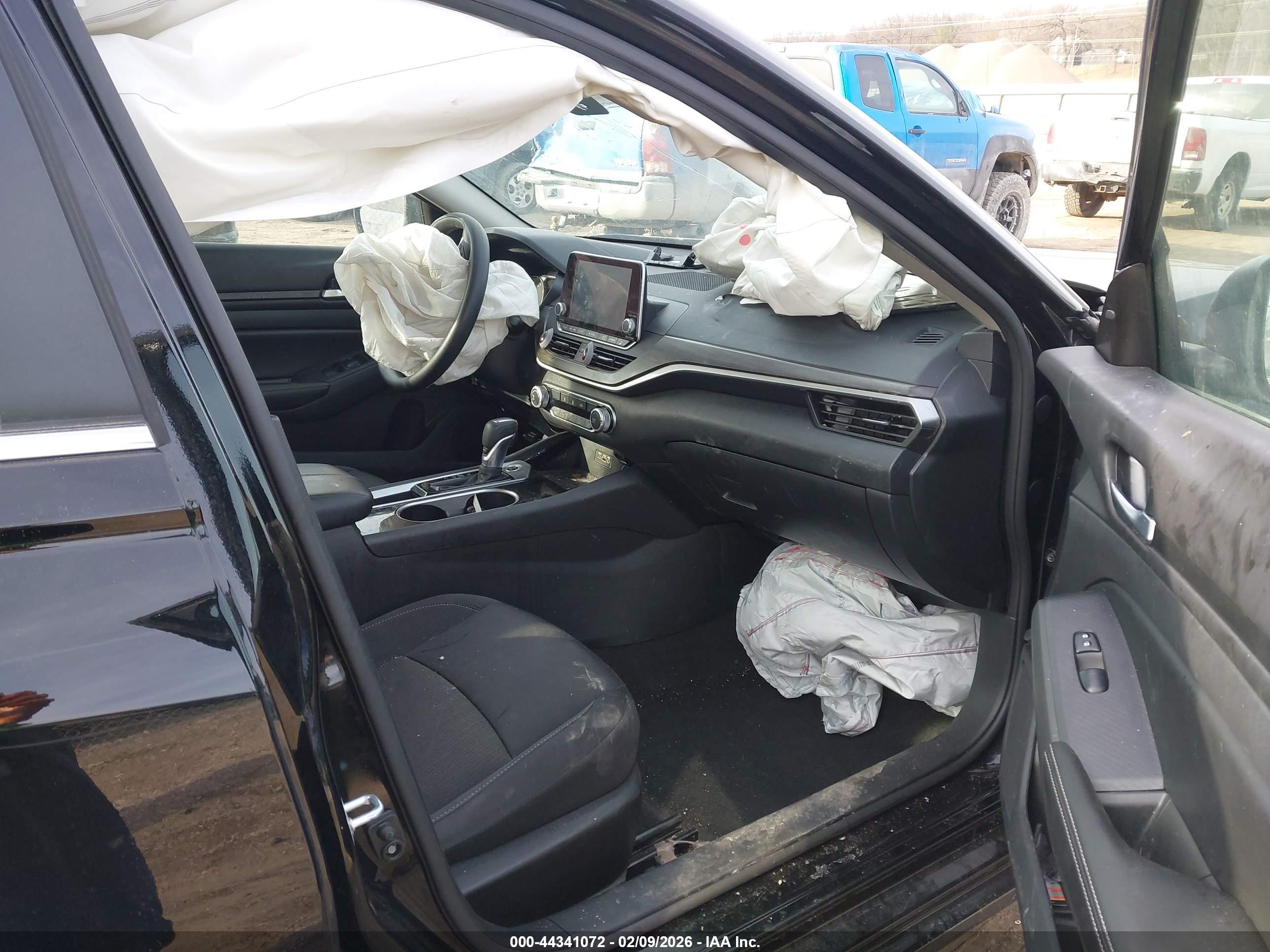 NISSAN ALTIMA image 5