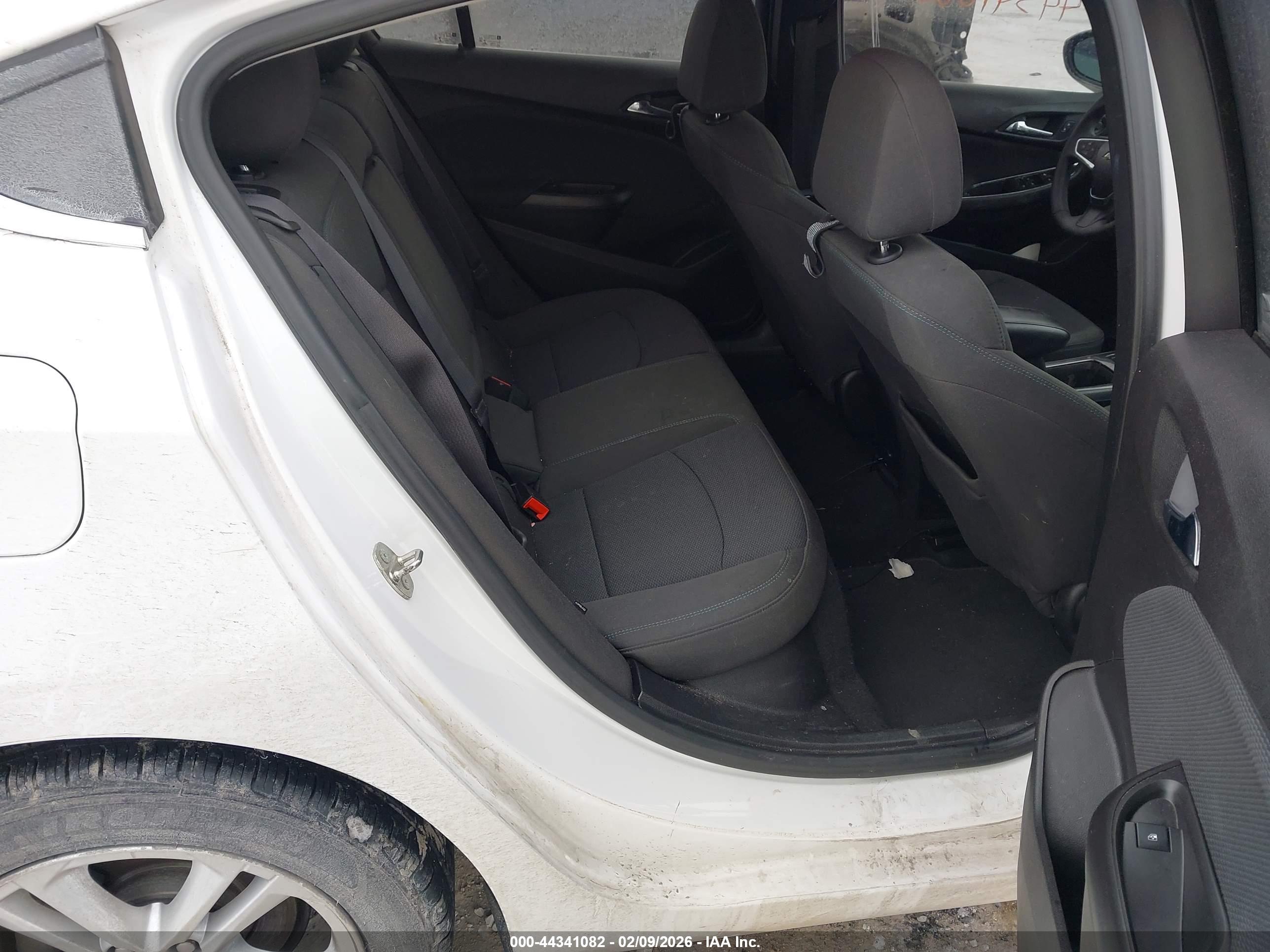 CHEVROLET CRUZE image 8
