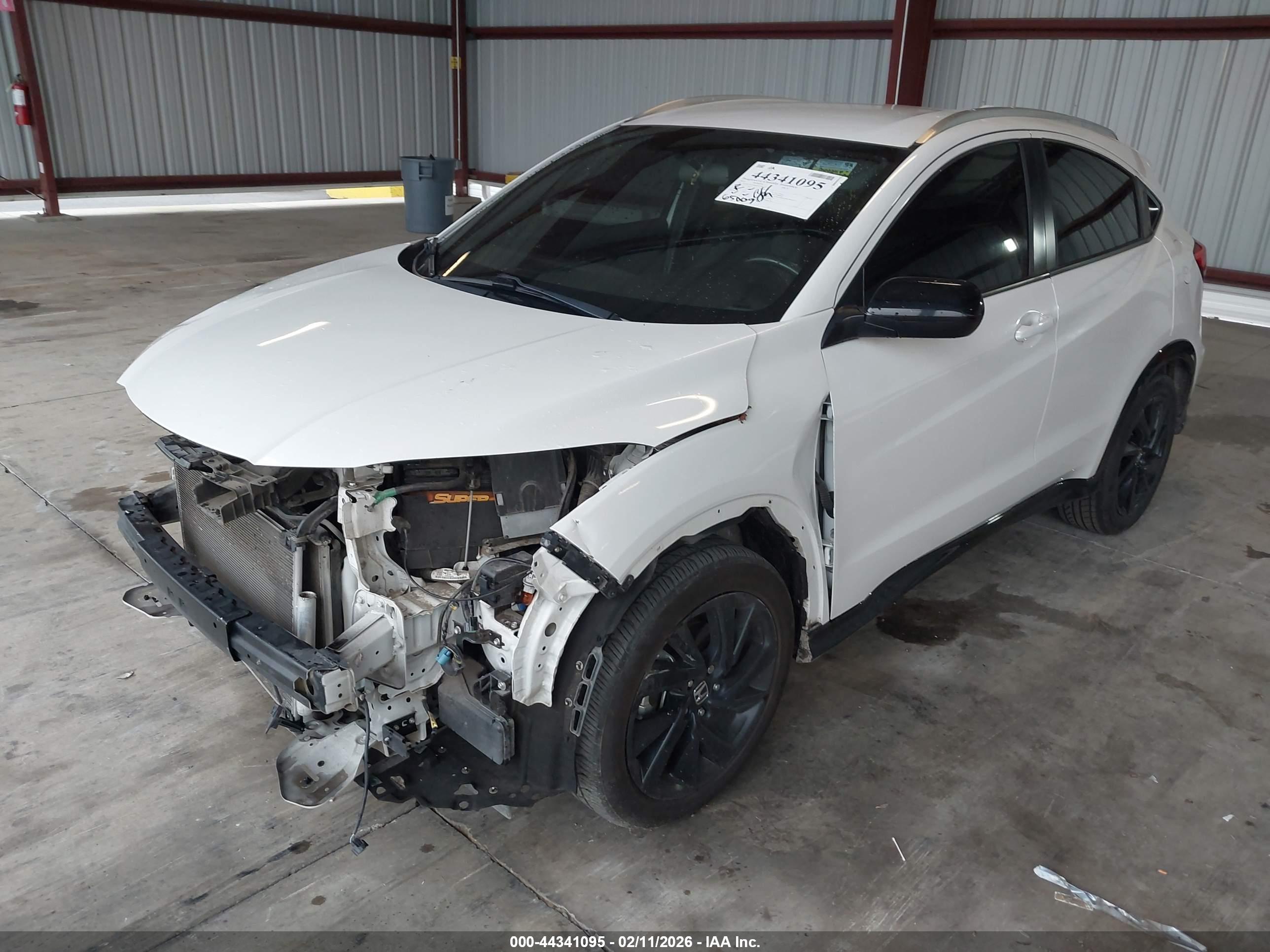 HONDA HR-V image 2