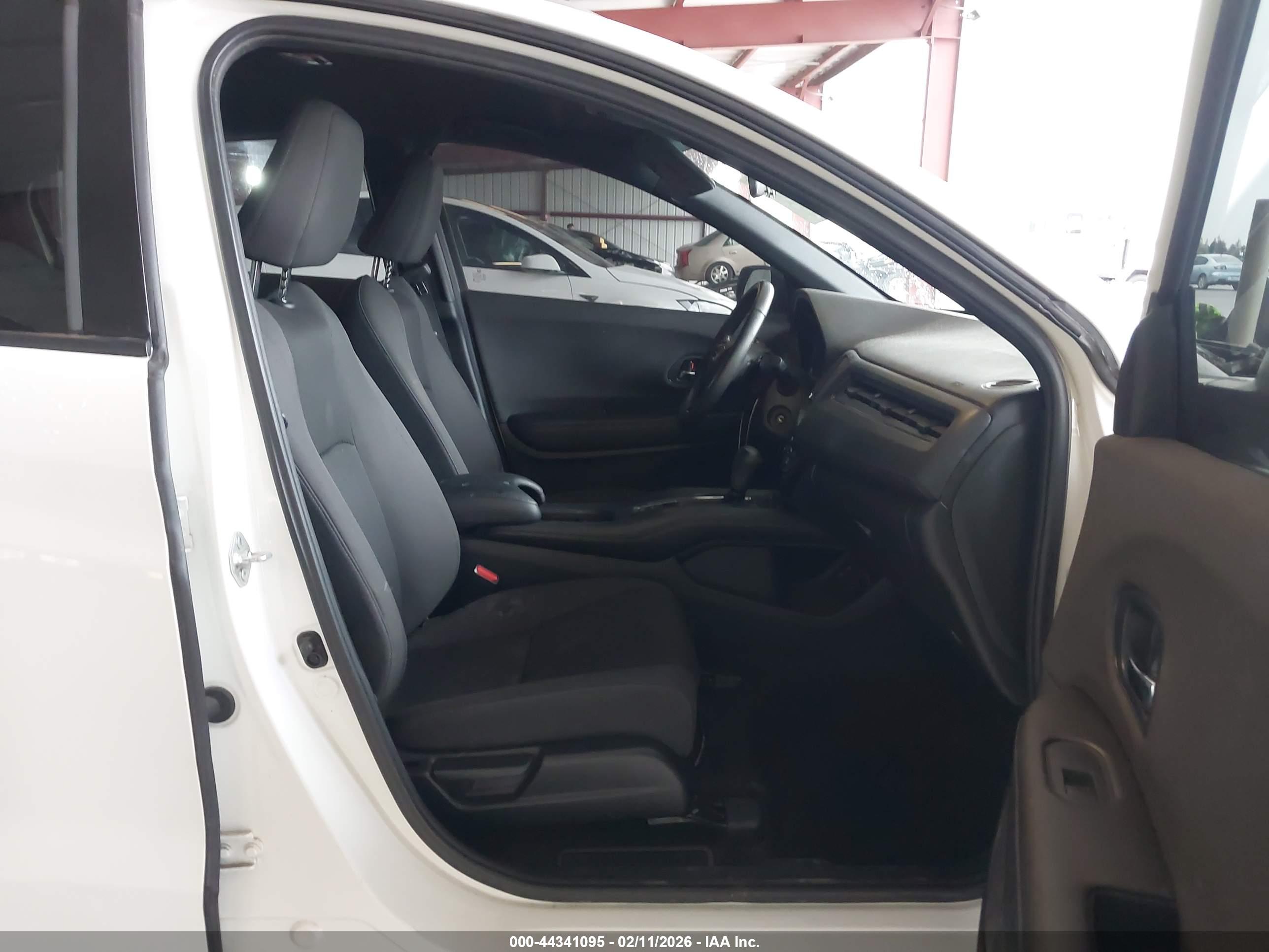 HONDA HR-V image 5