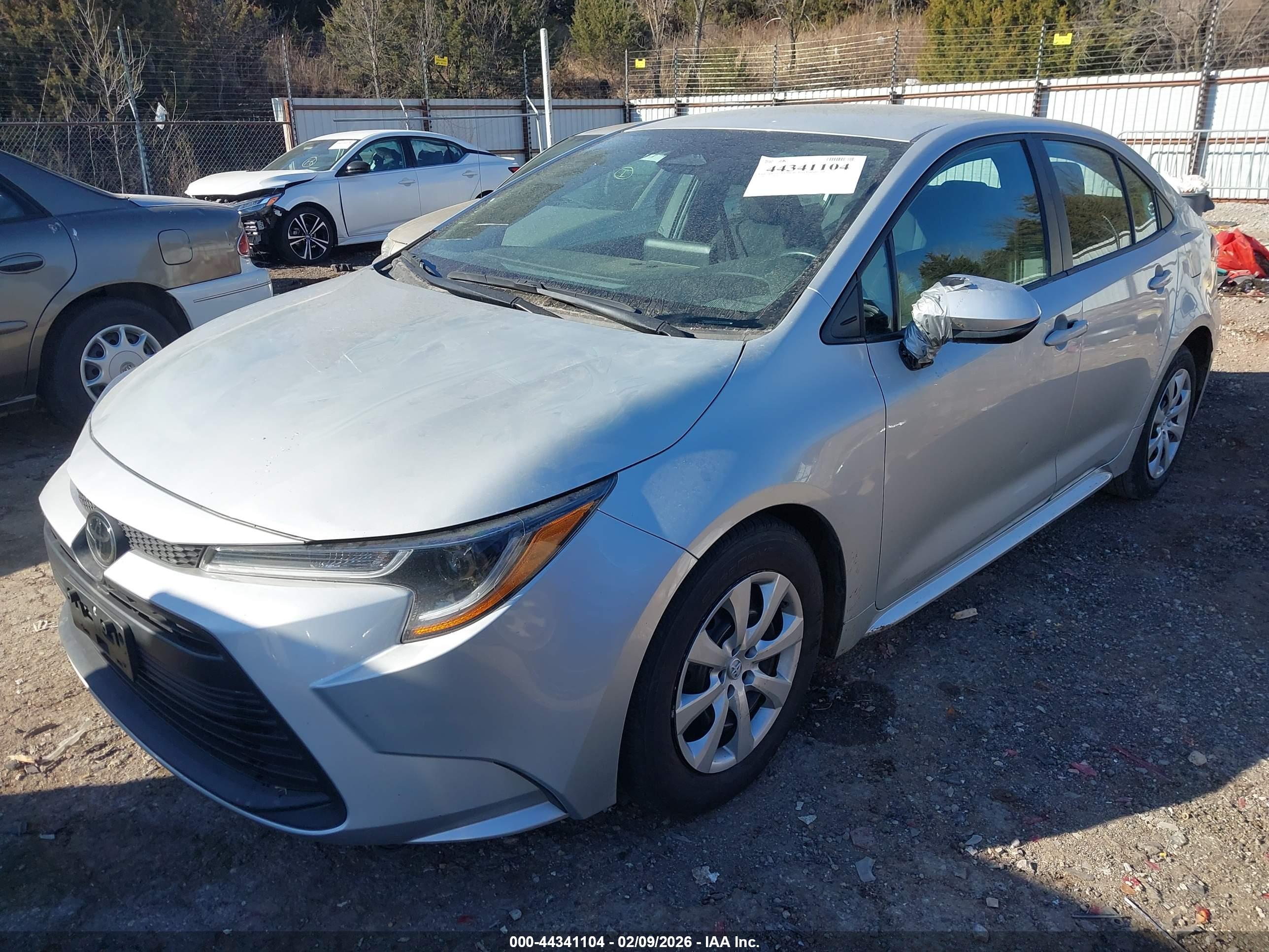 TOYOTA COROLLA image 2