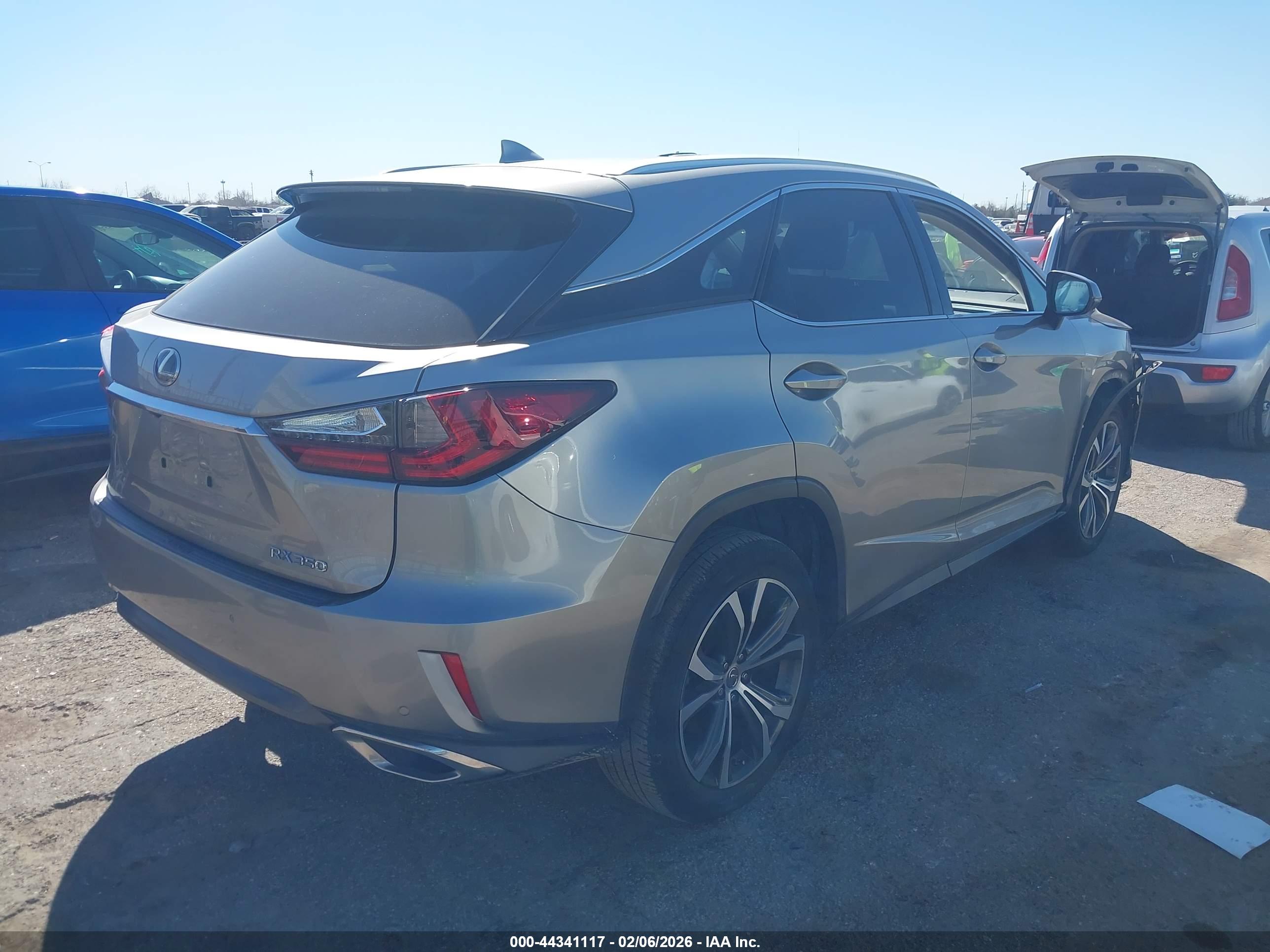LEXUS RX image 4