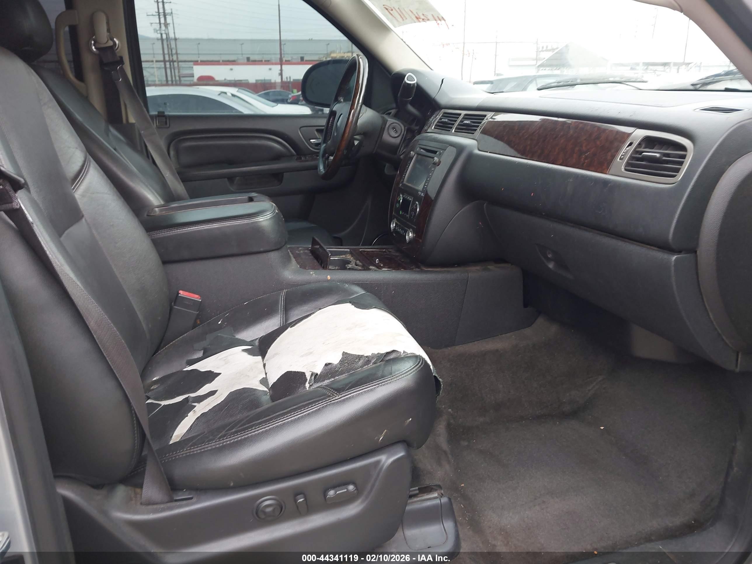 GMC YUKON image 5