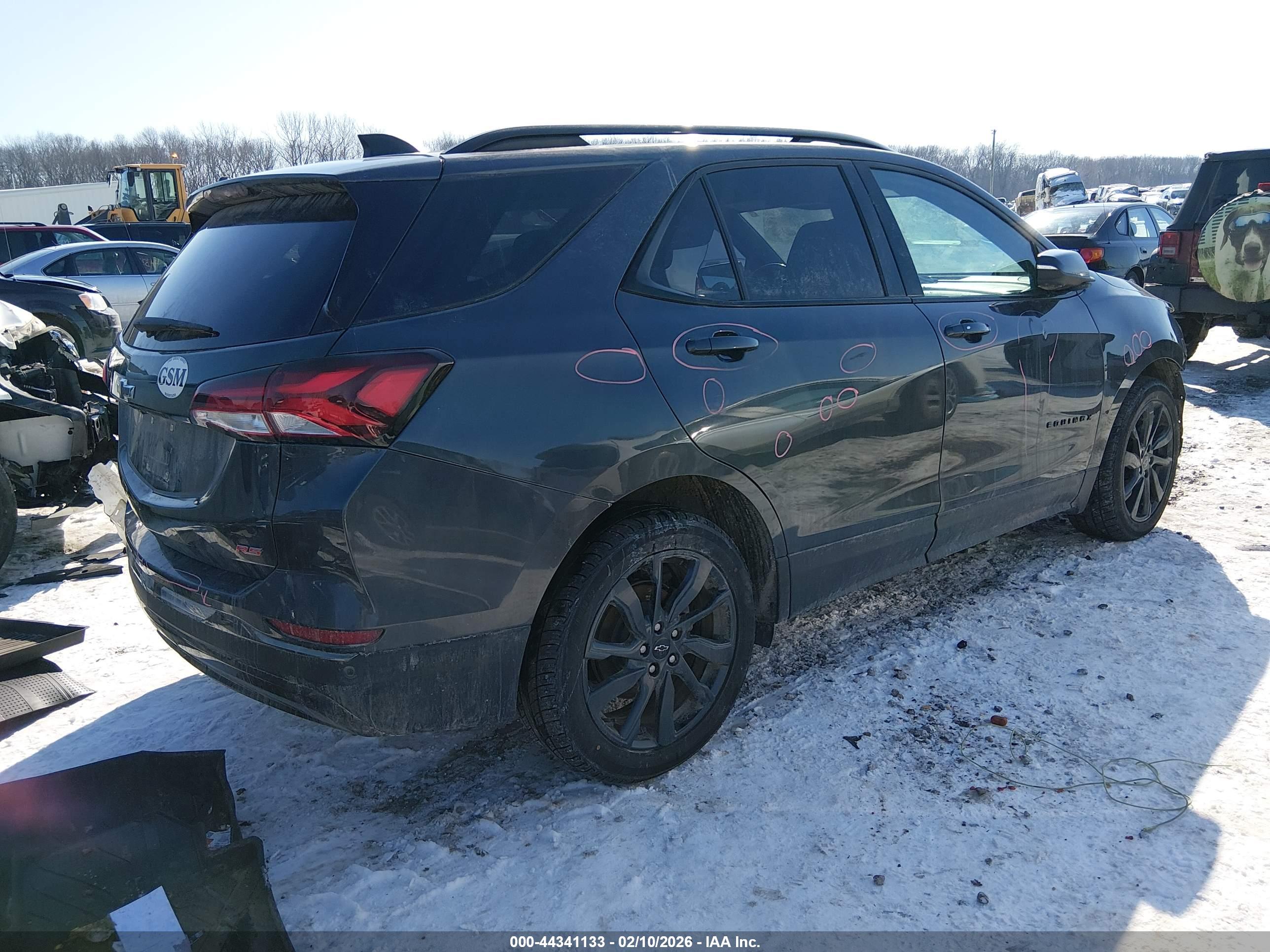 CHEVROLET EQUINOX image 4