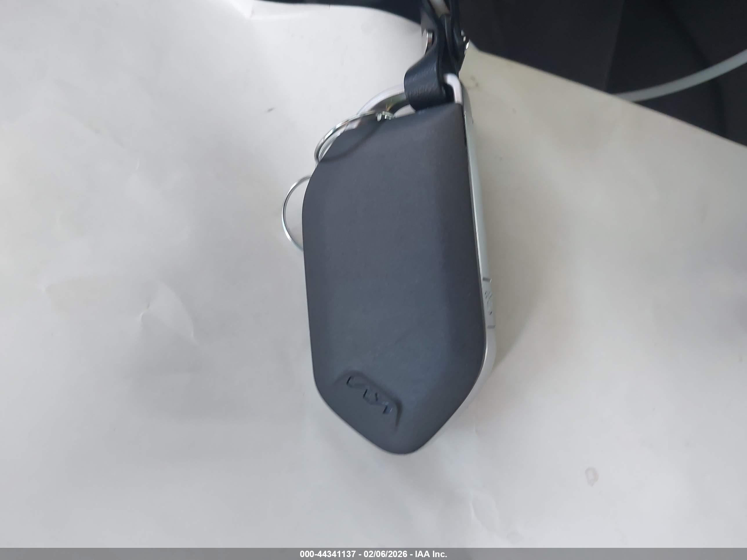 KIA K4 image 11