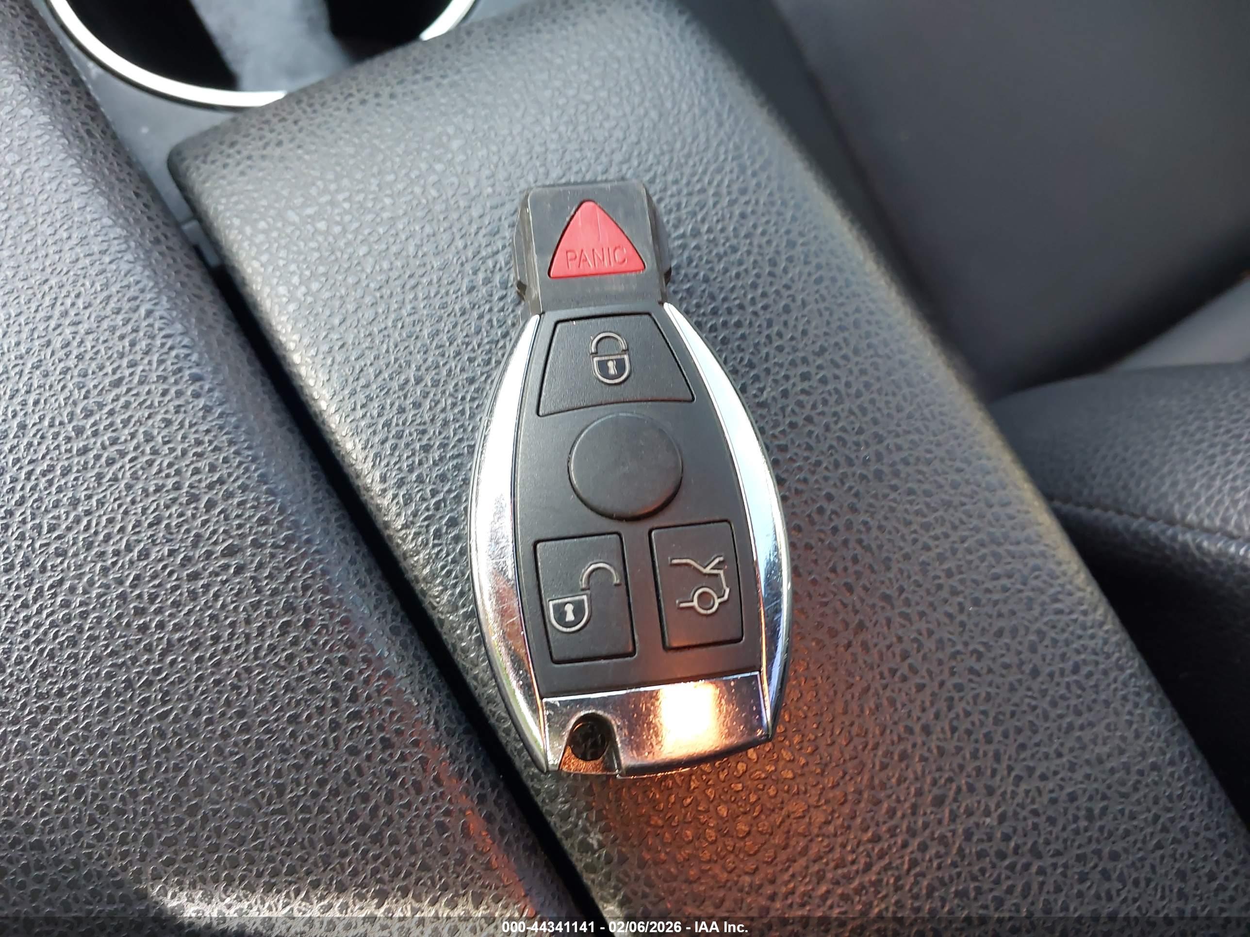 MERCEDES-BENZ C image 11