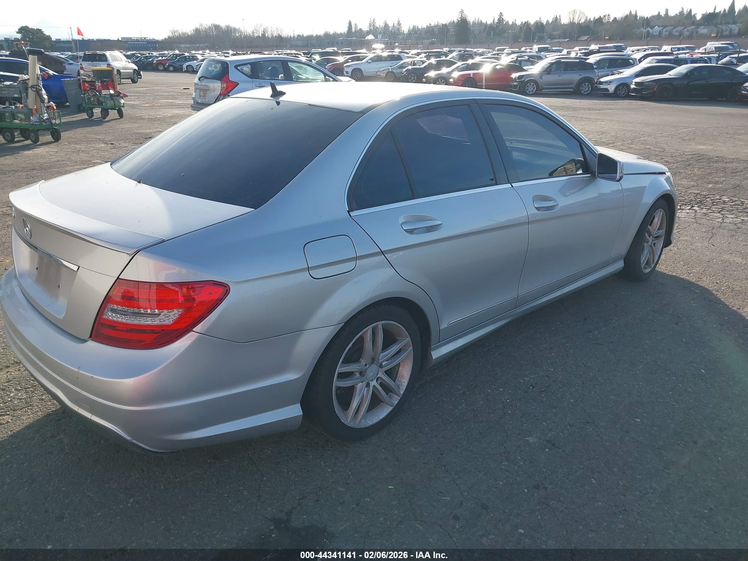 MERCEDES-BENZ C image 4