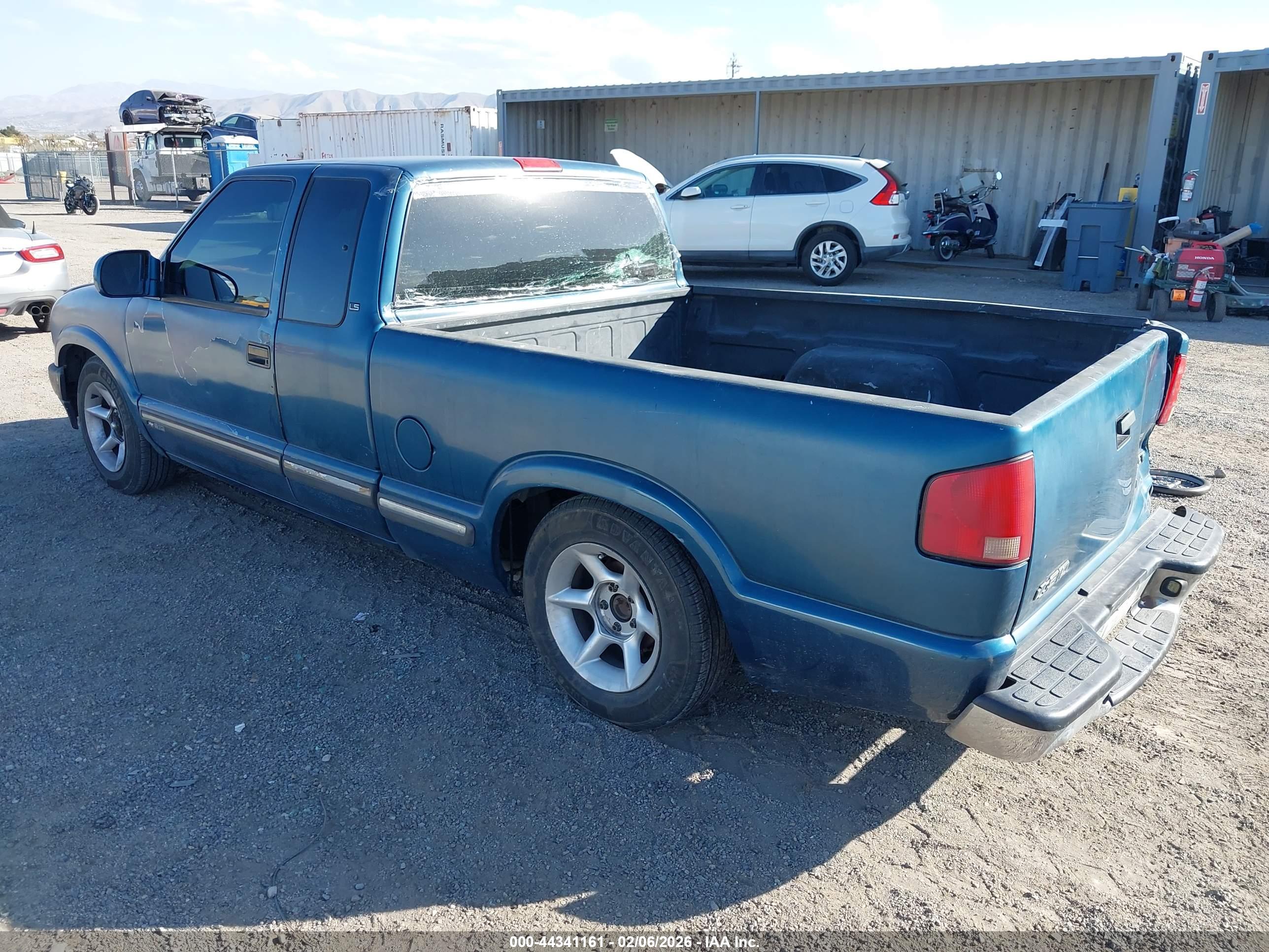 CHEVROLET S-10 image 3