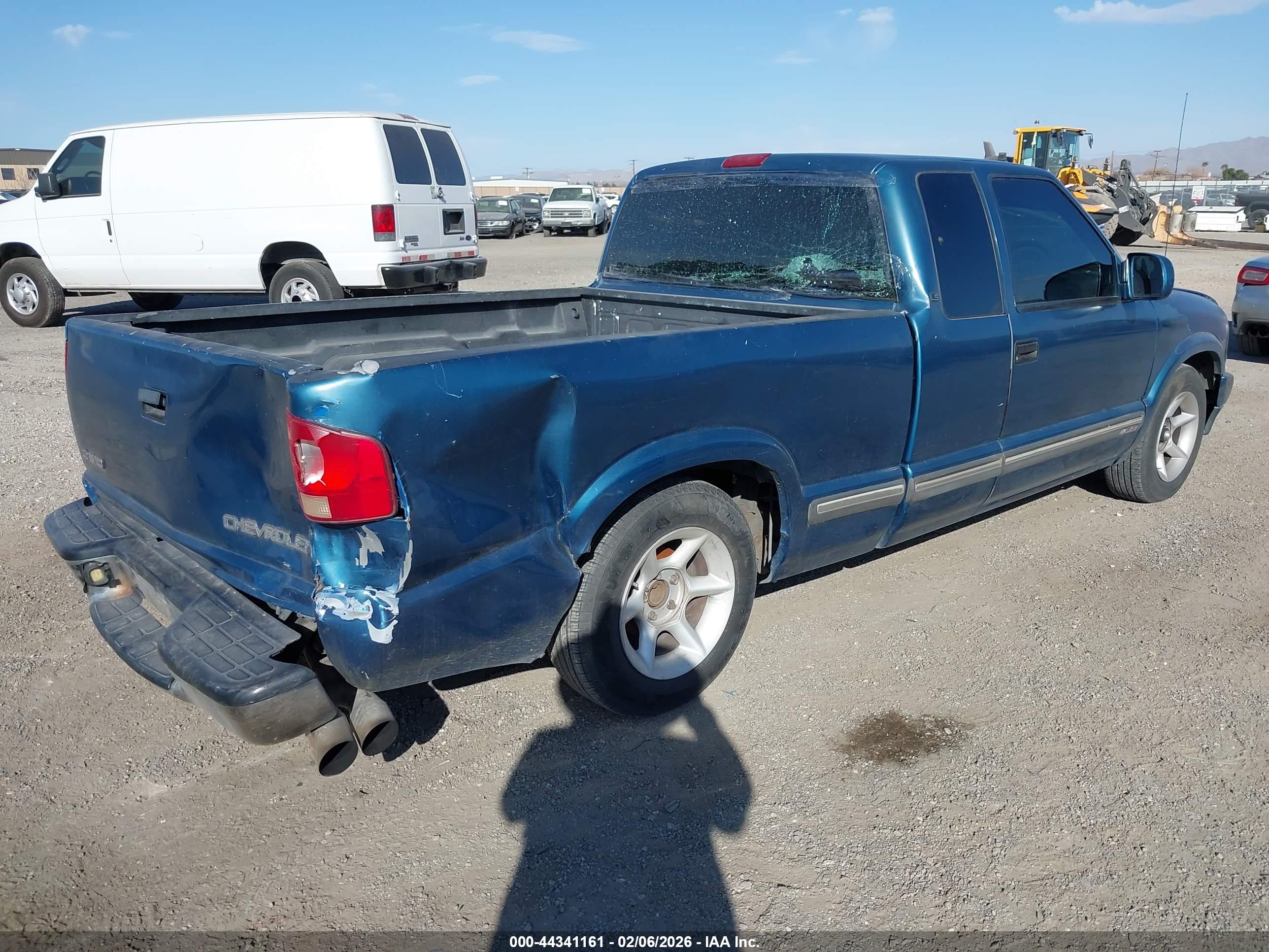 CHEVROLET S-10 image 4