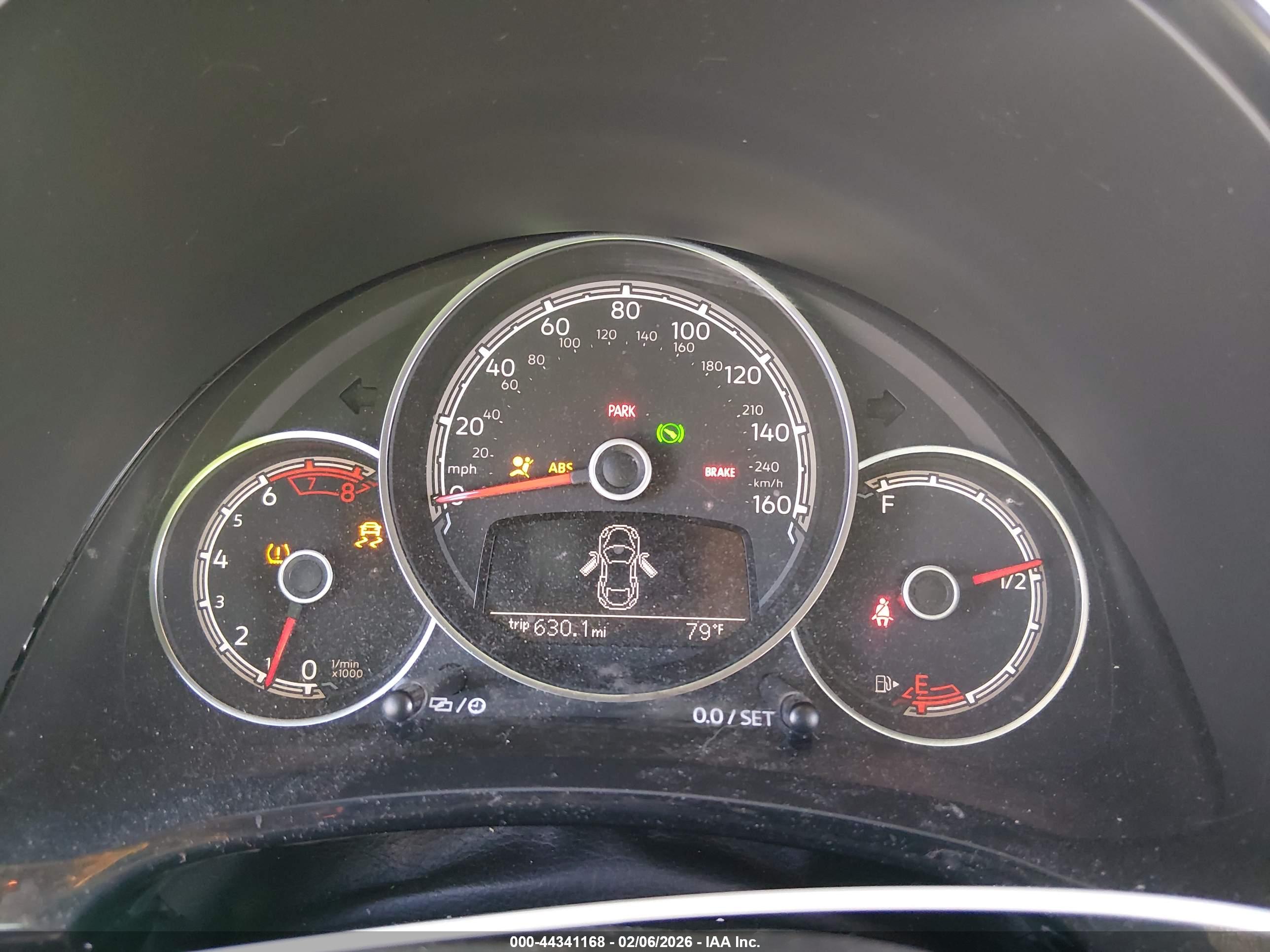 VOLKSWAGEN BEETLE image 7