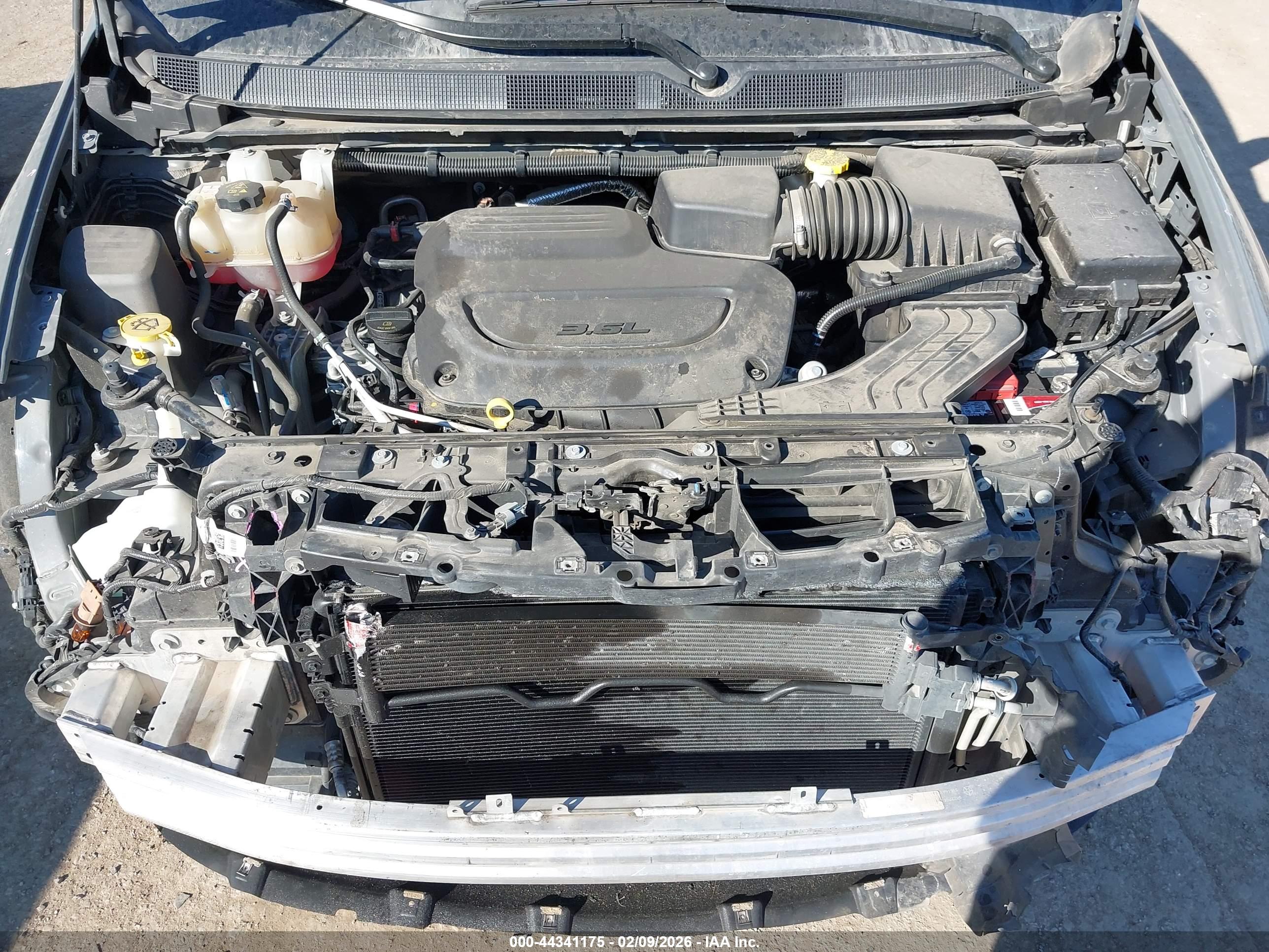 CHRYSLER PACIFICA image 10