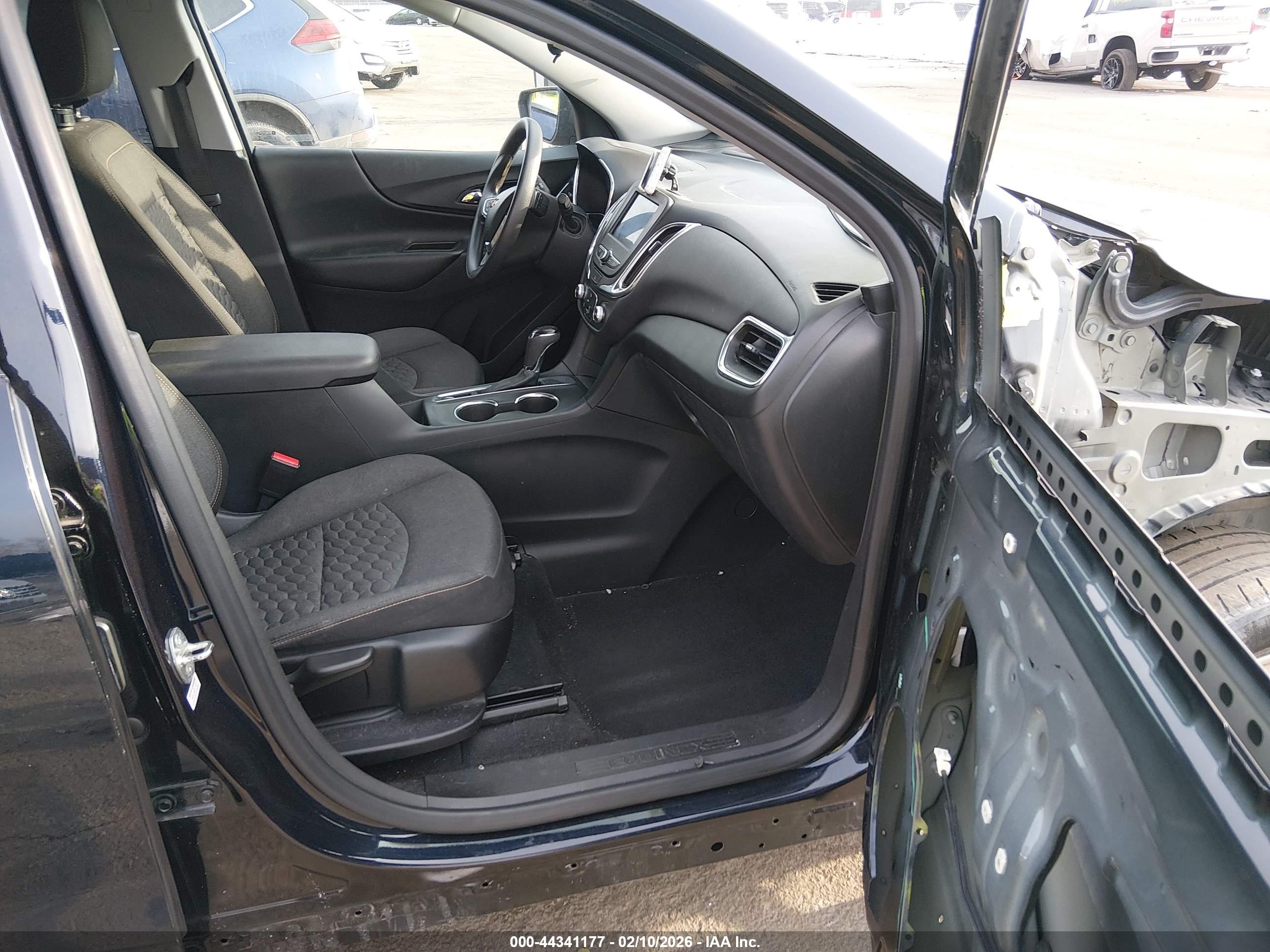 CHEVROLET EQUINOX image 5