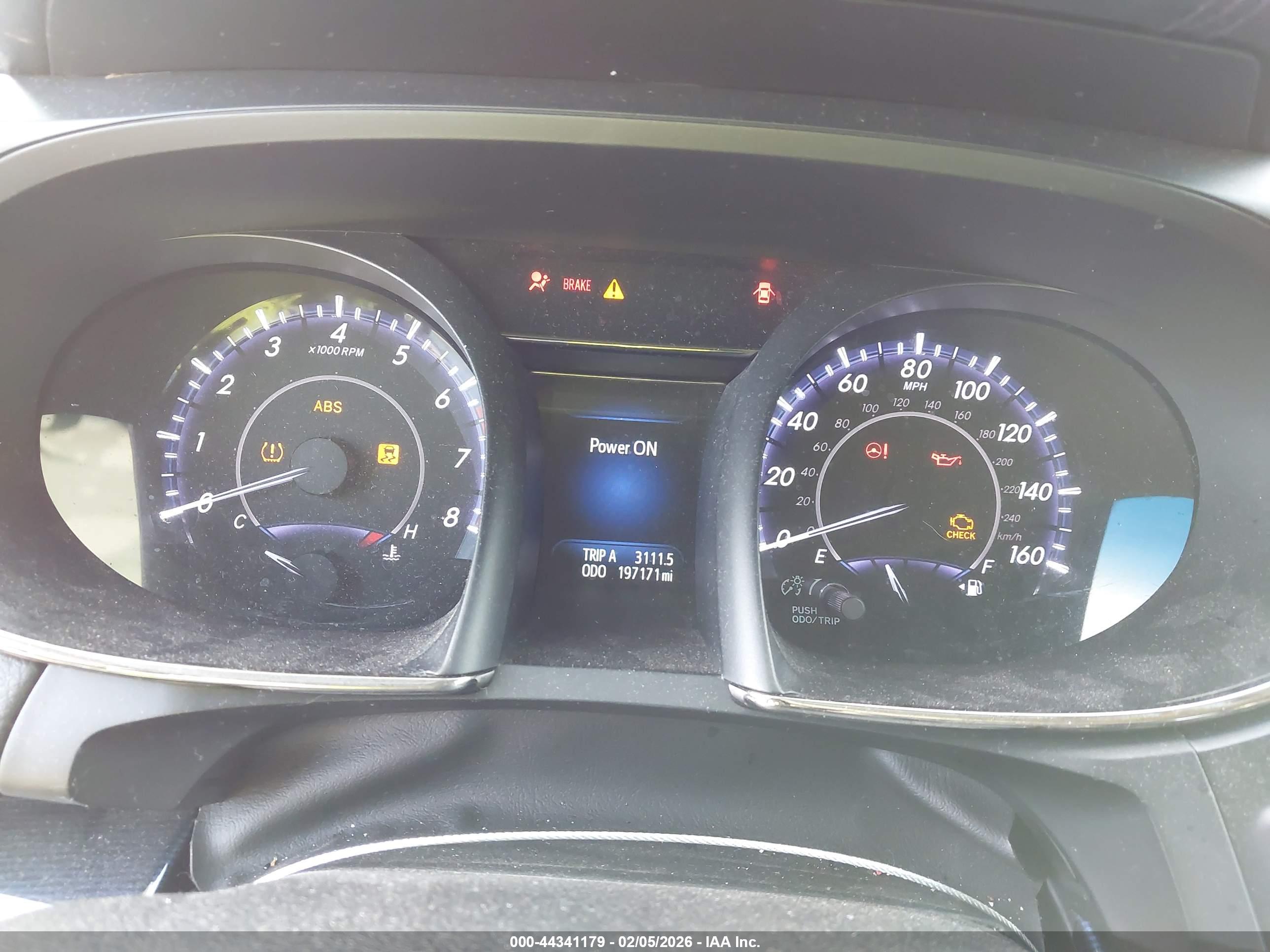 TOYOTA AVALON image 7