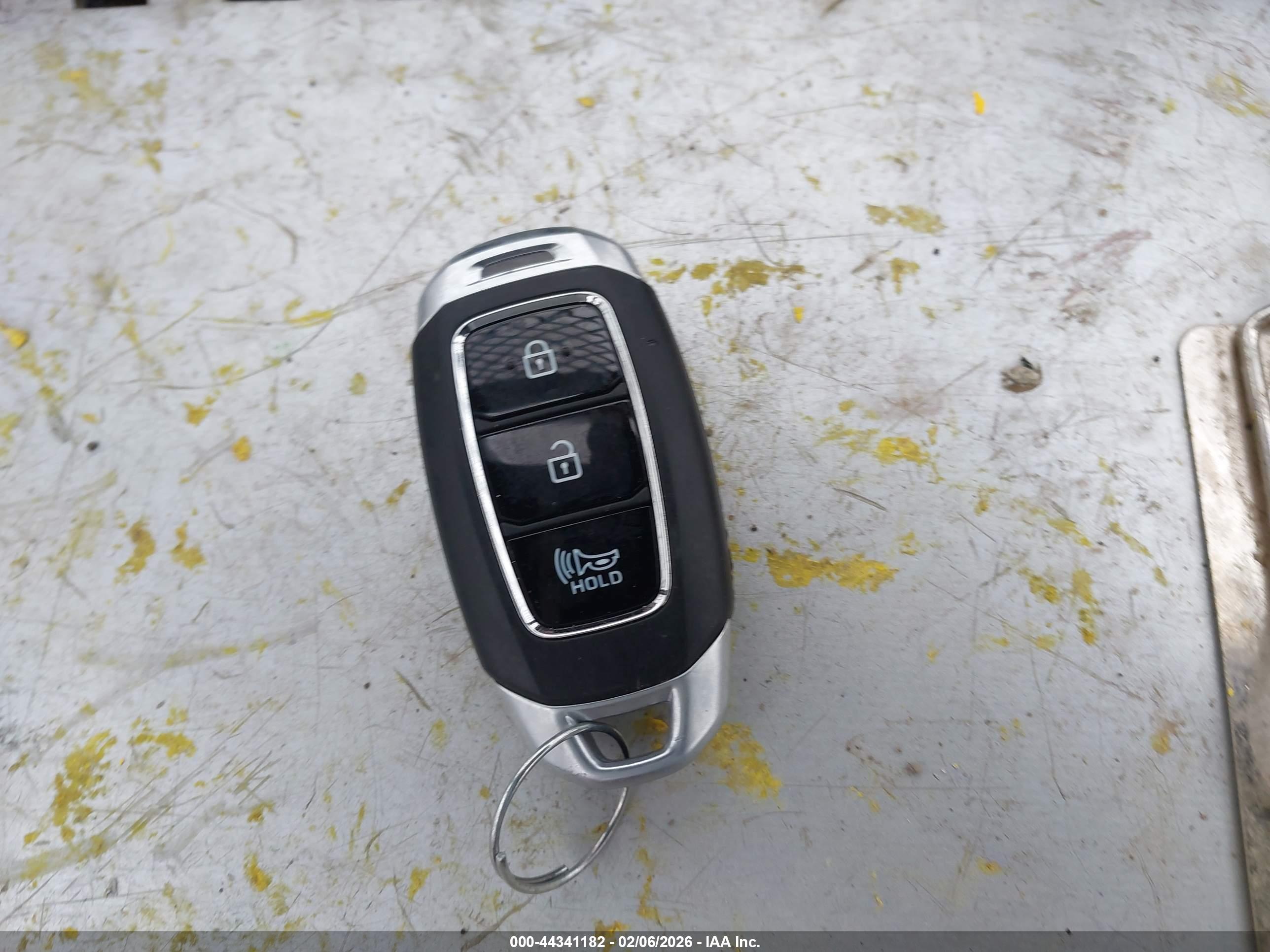 HYUNDAI SANTA image 11