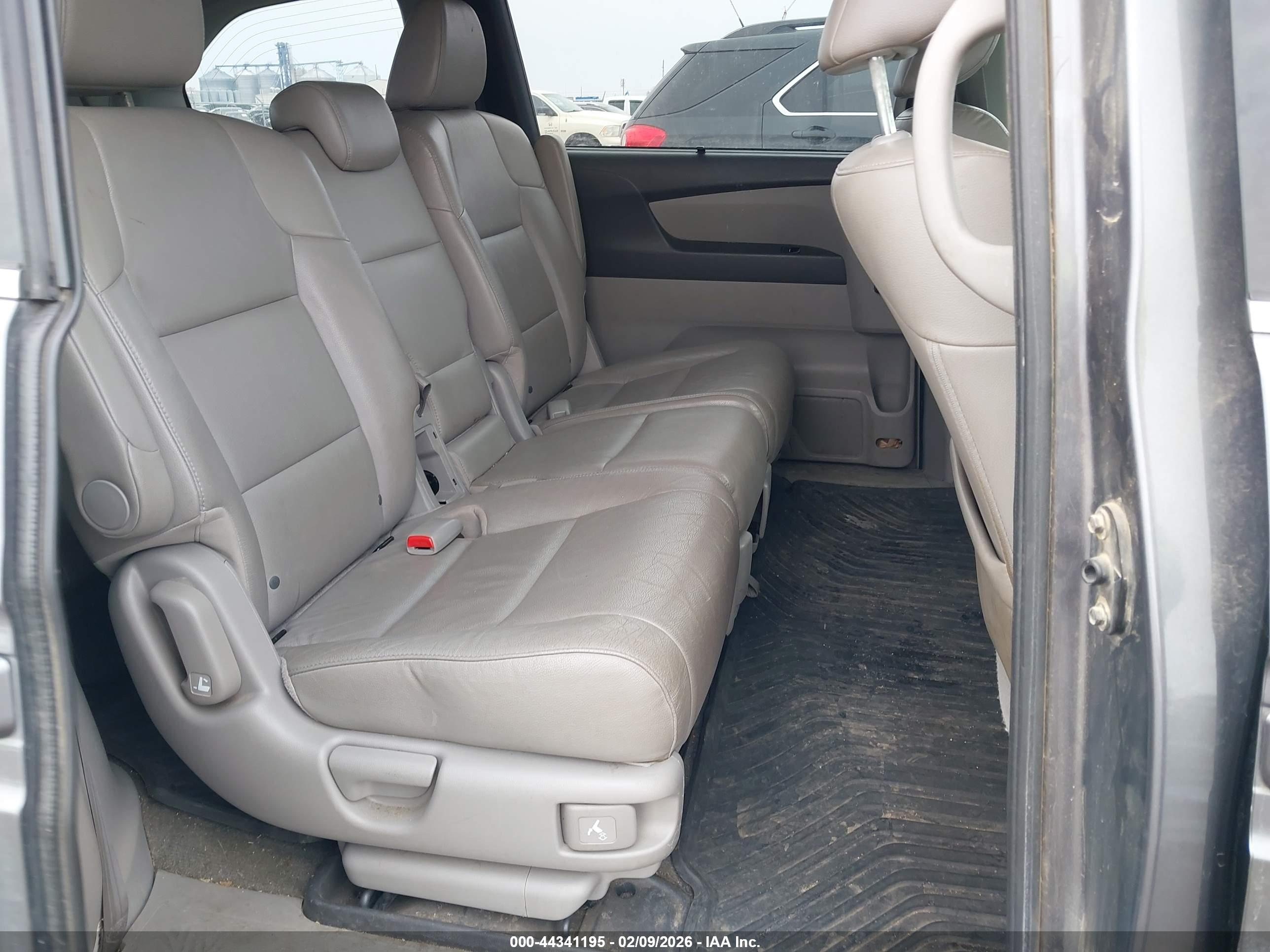 HONDA ODYSSEY image 8