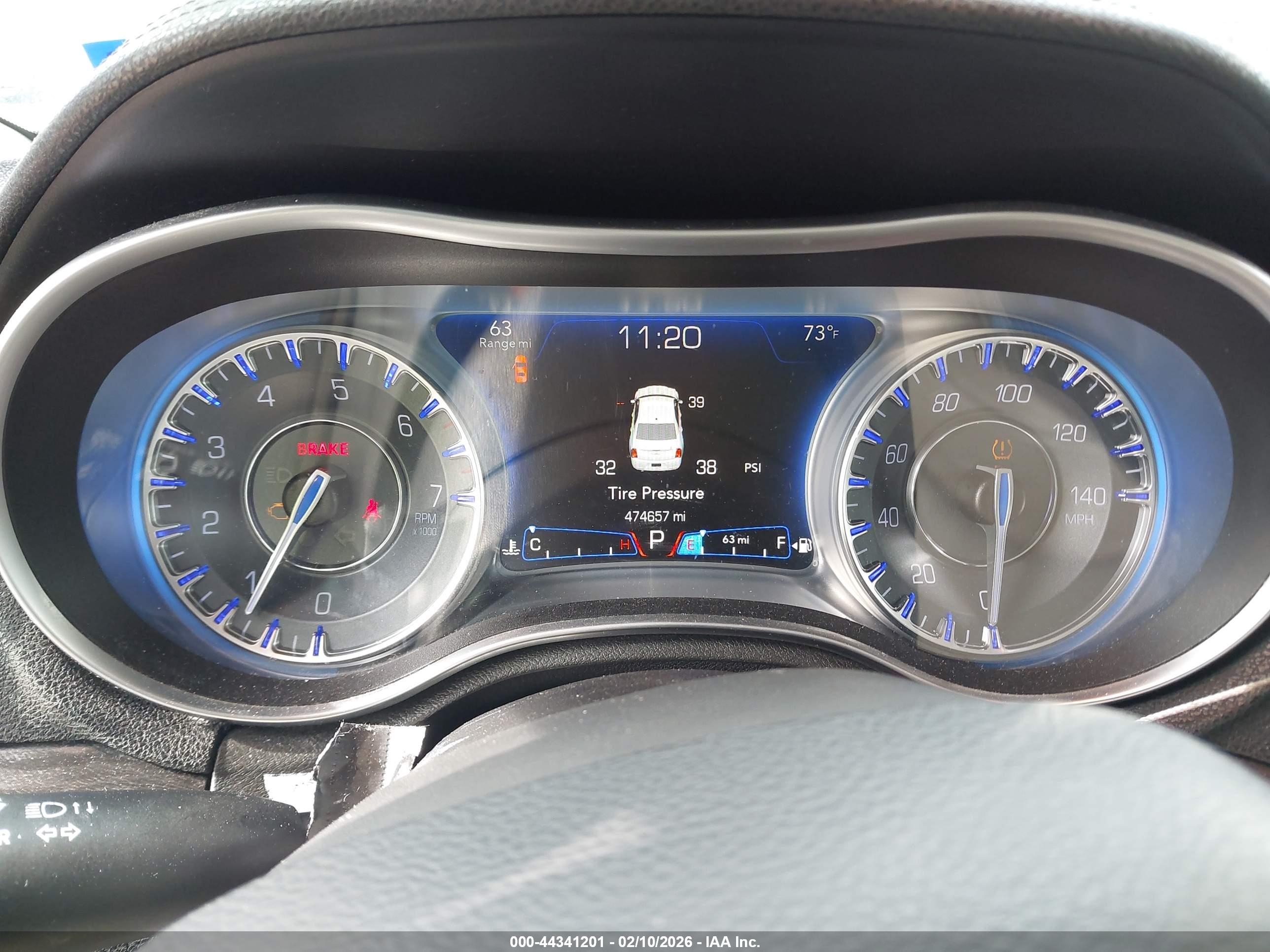 CHRYSLER 300 image 7
