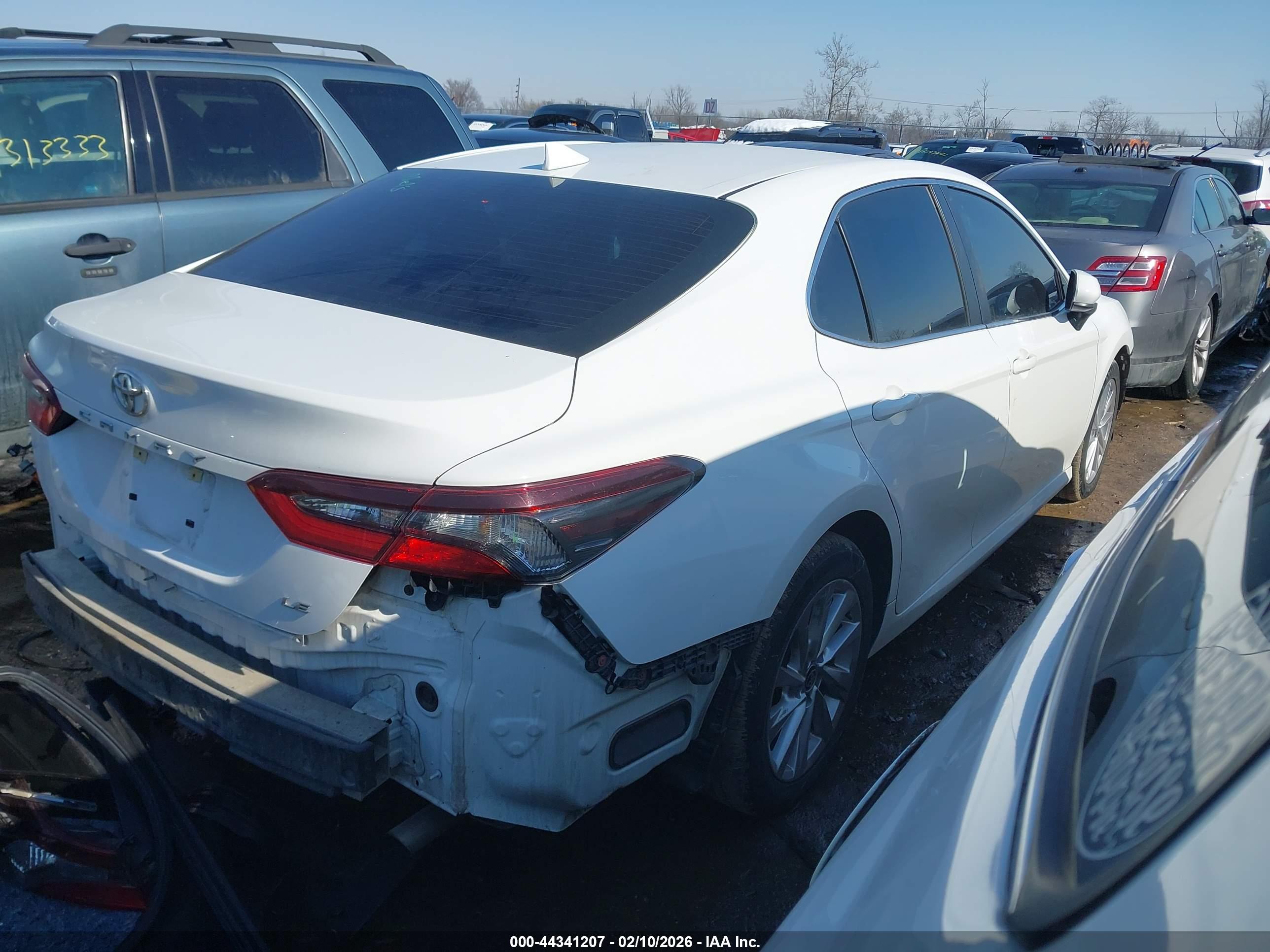 TOYOTA CAMRY image 4