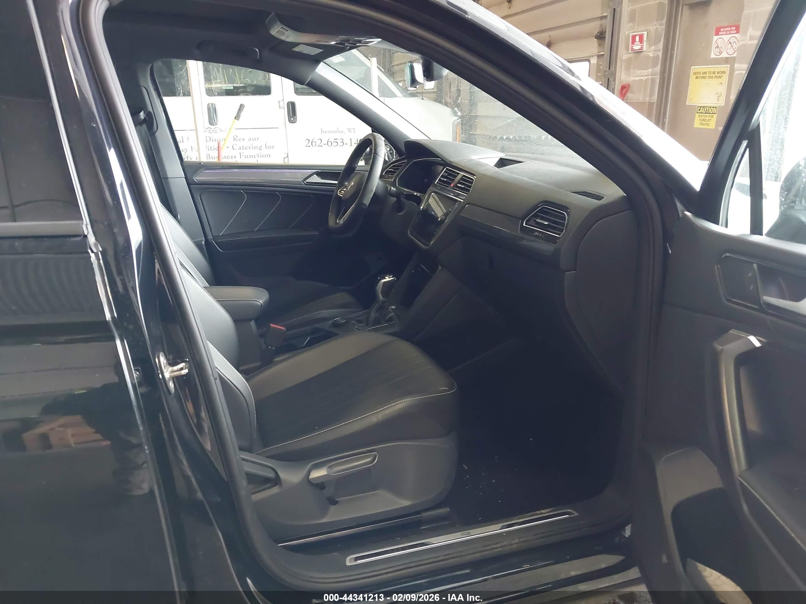 VOLKSWAGEN TIGUAN image 5