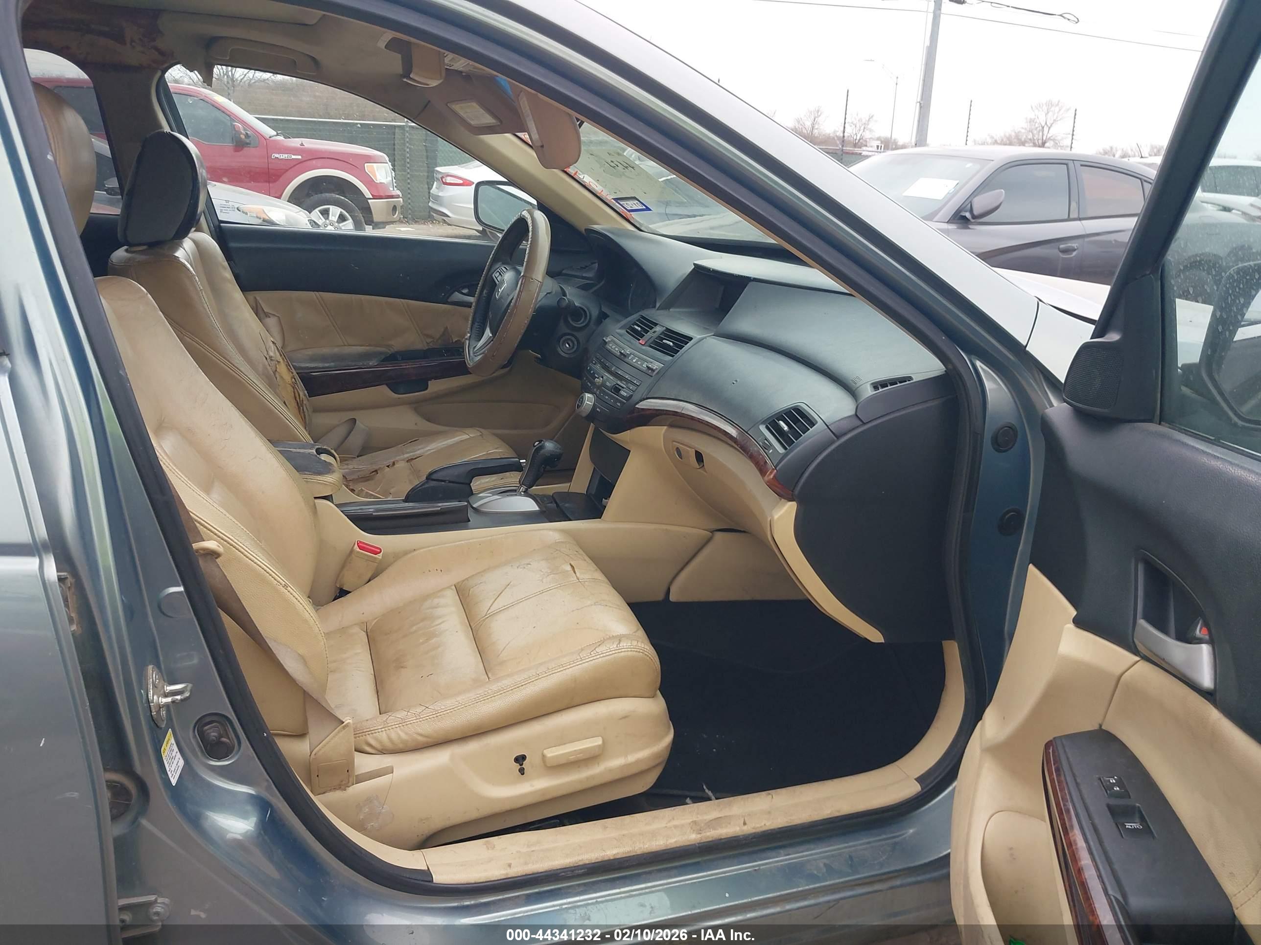 HONDA ACCORD image 5
