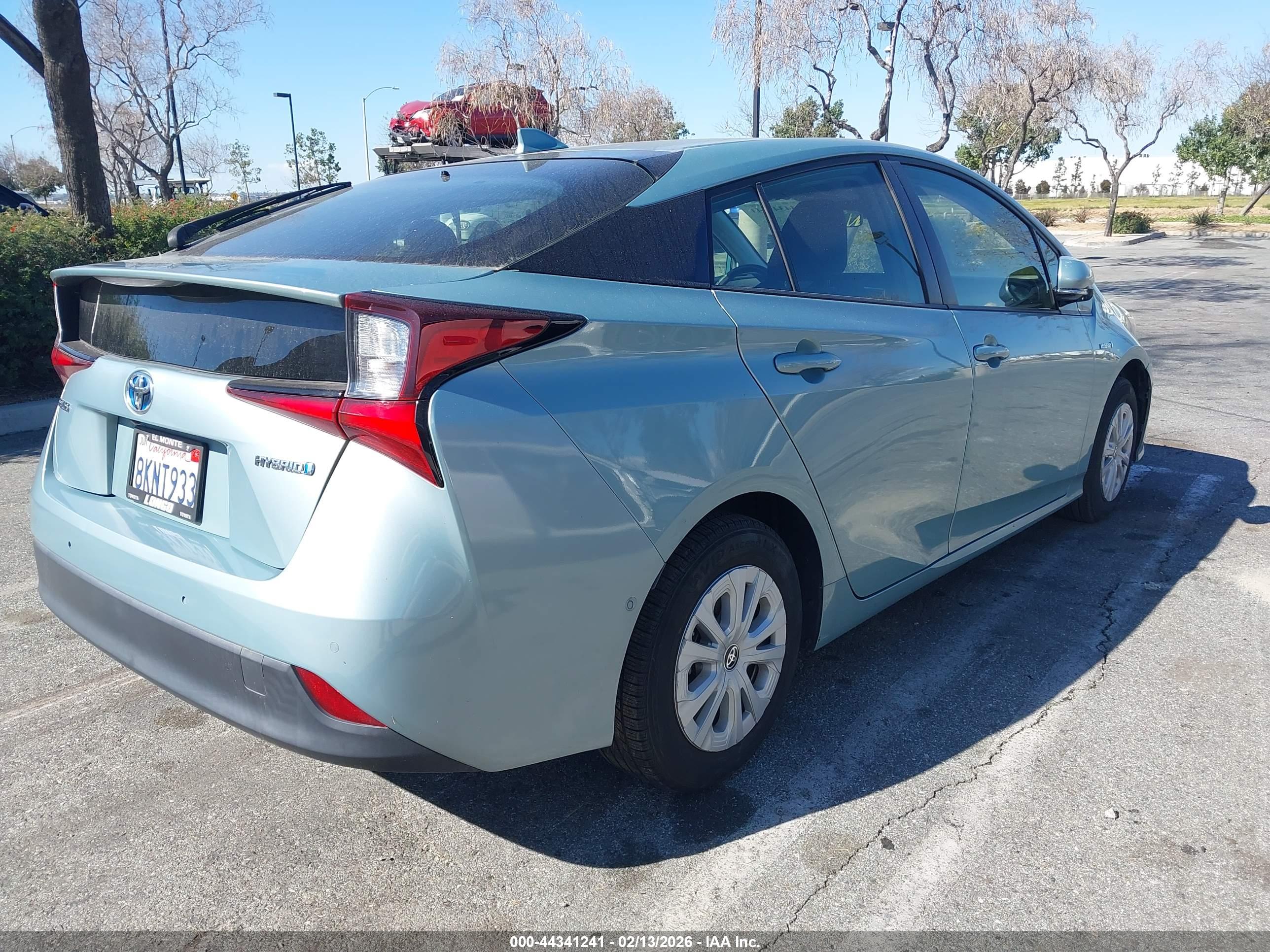 TOYOTA PRIUS image 4