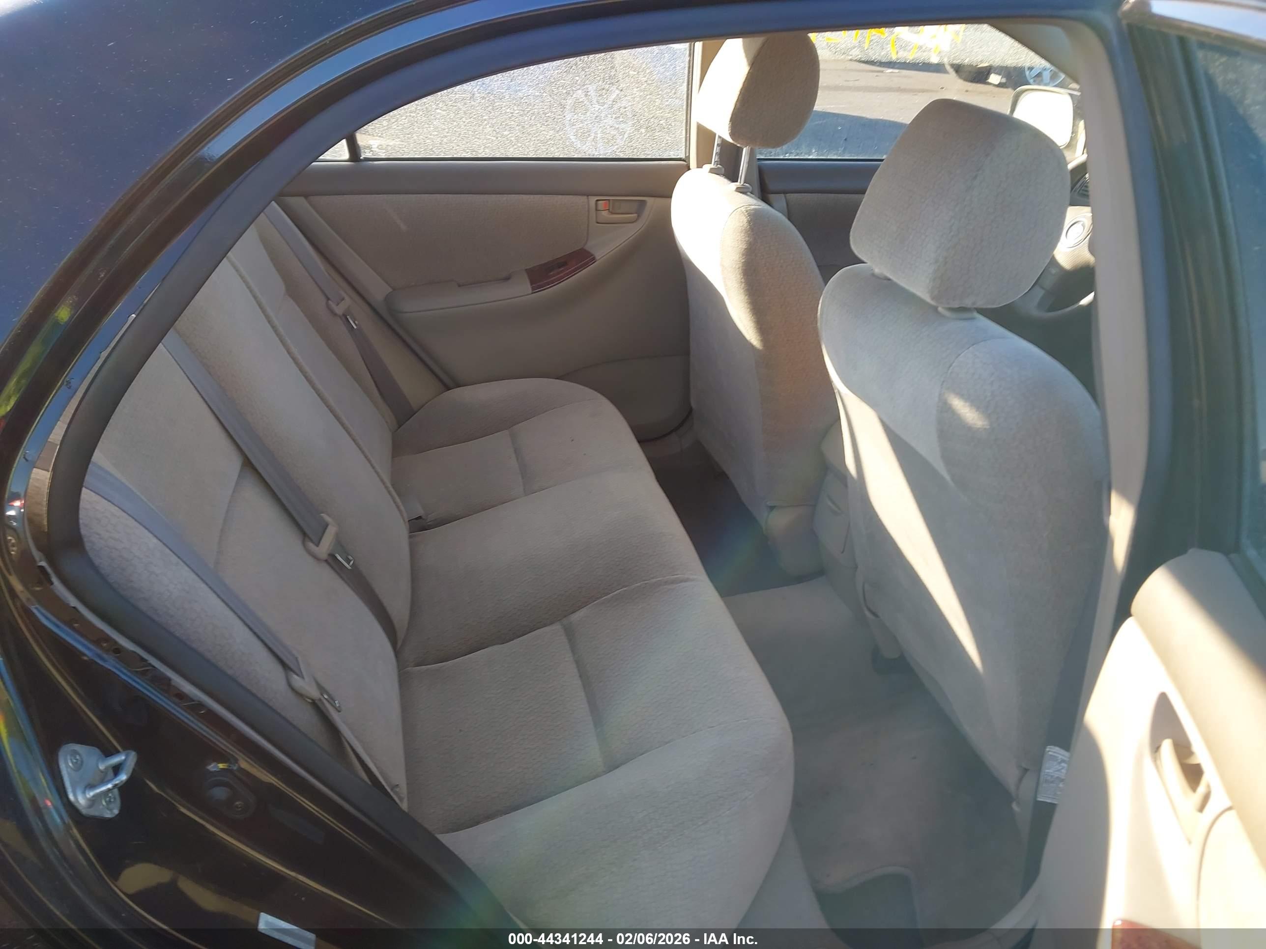TOYOTA COROLLA image 8