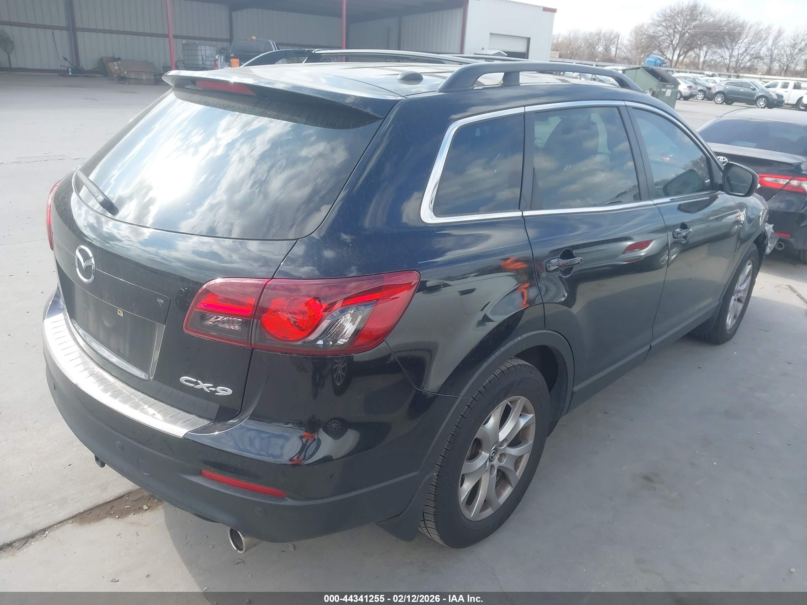 MAZDA CX-9 image 4