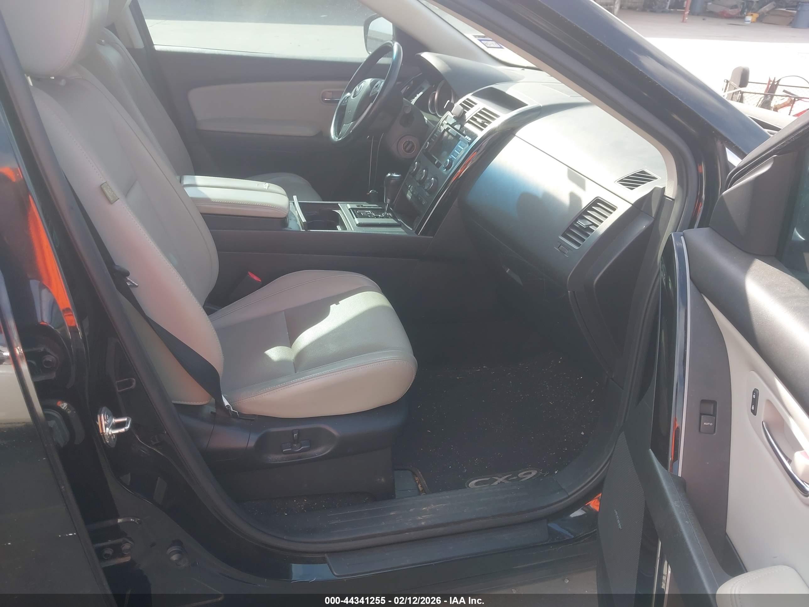 MAZDA CX-9 image 5