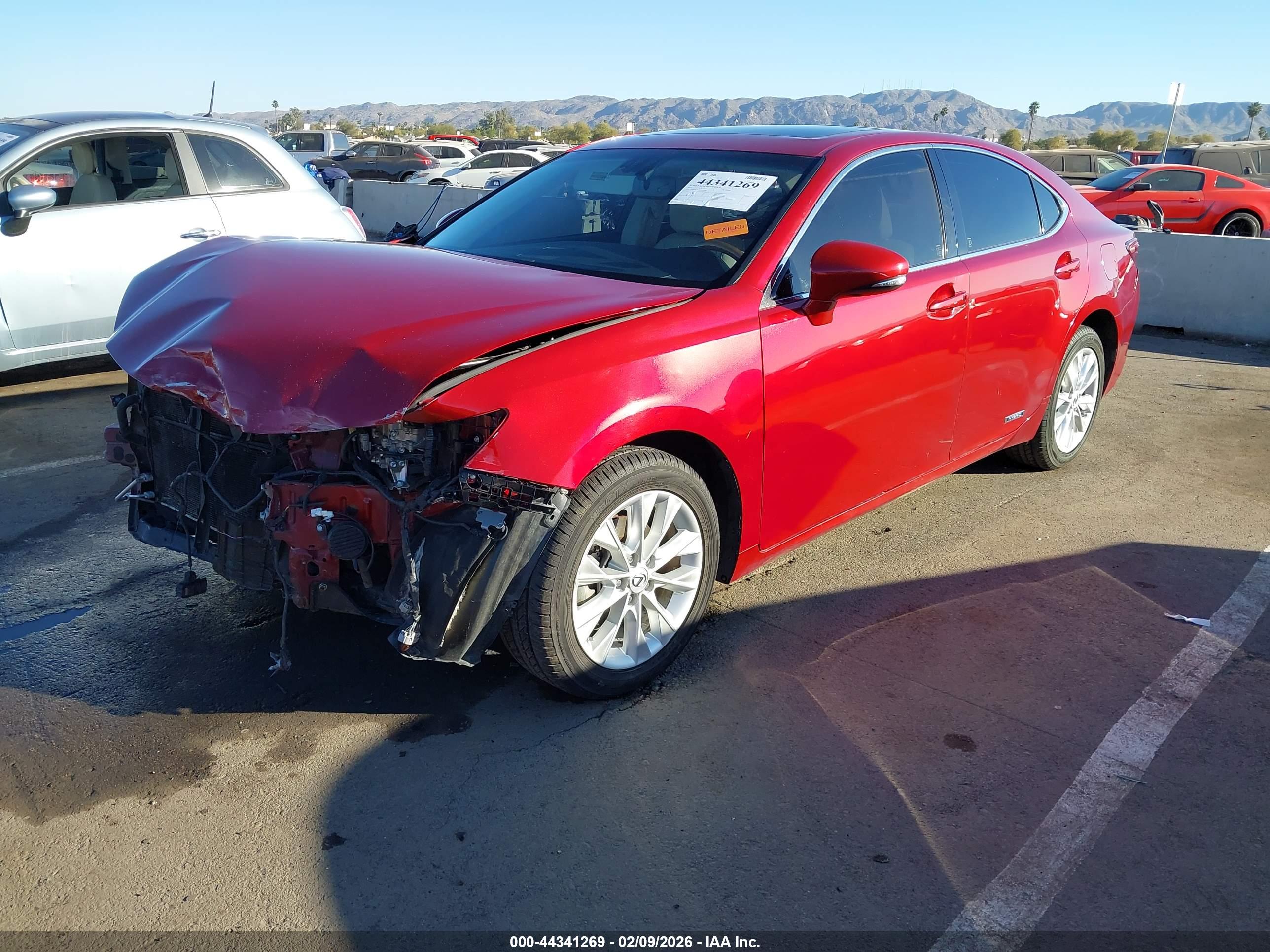 LEXUS ES image 2