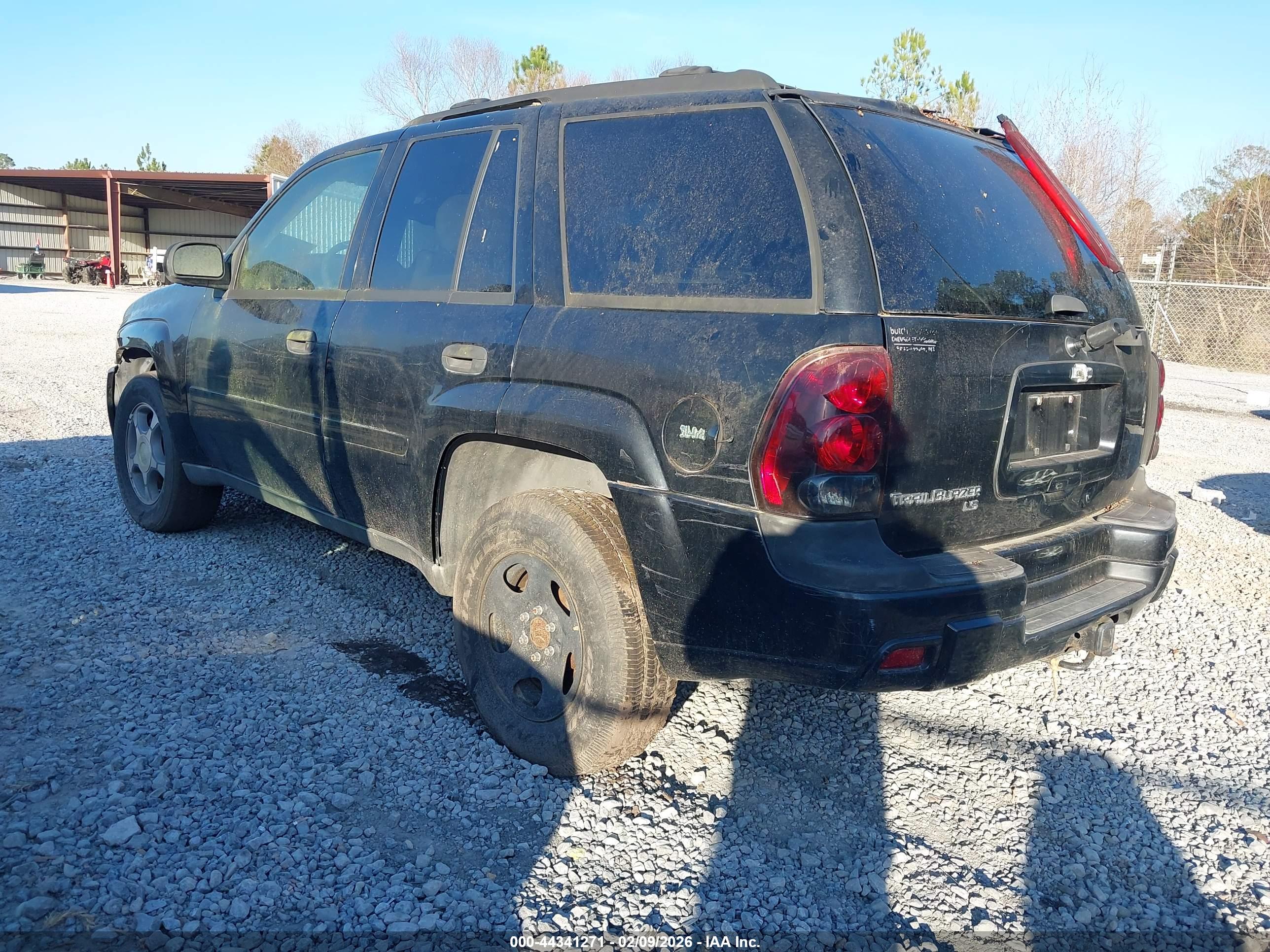 CHEVROLET TRAILBLAZER image 3