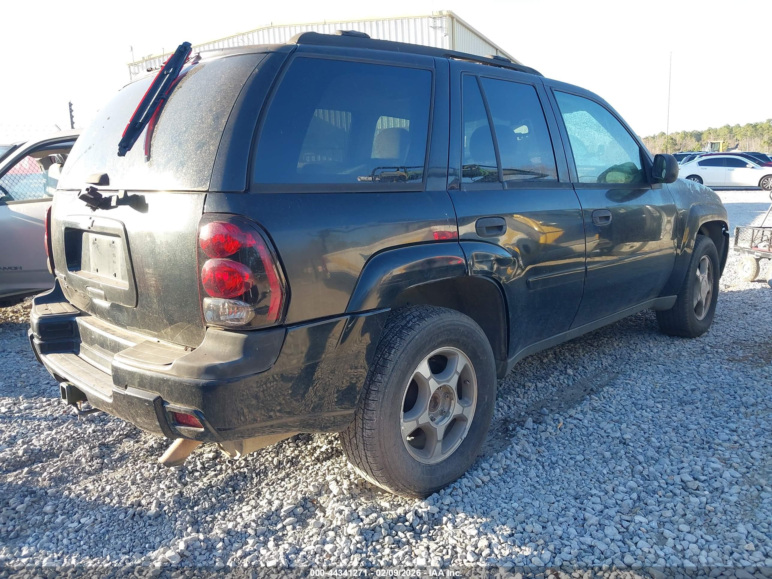 CHEVROLET TRAILBLAZER image 4