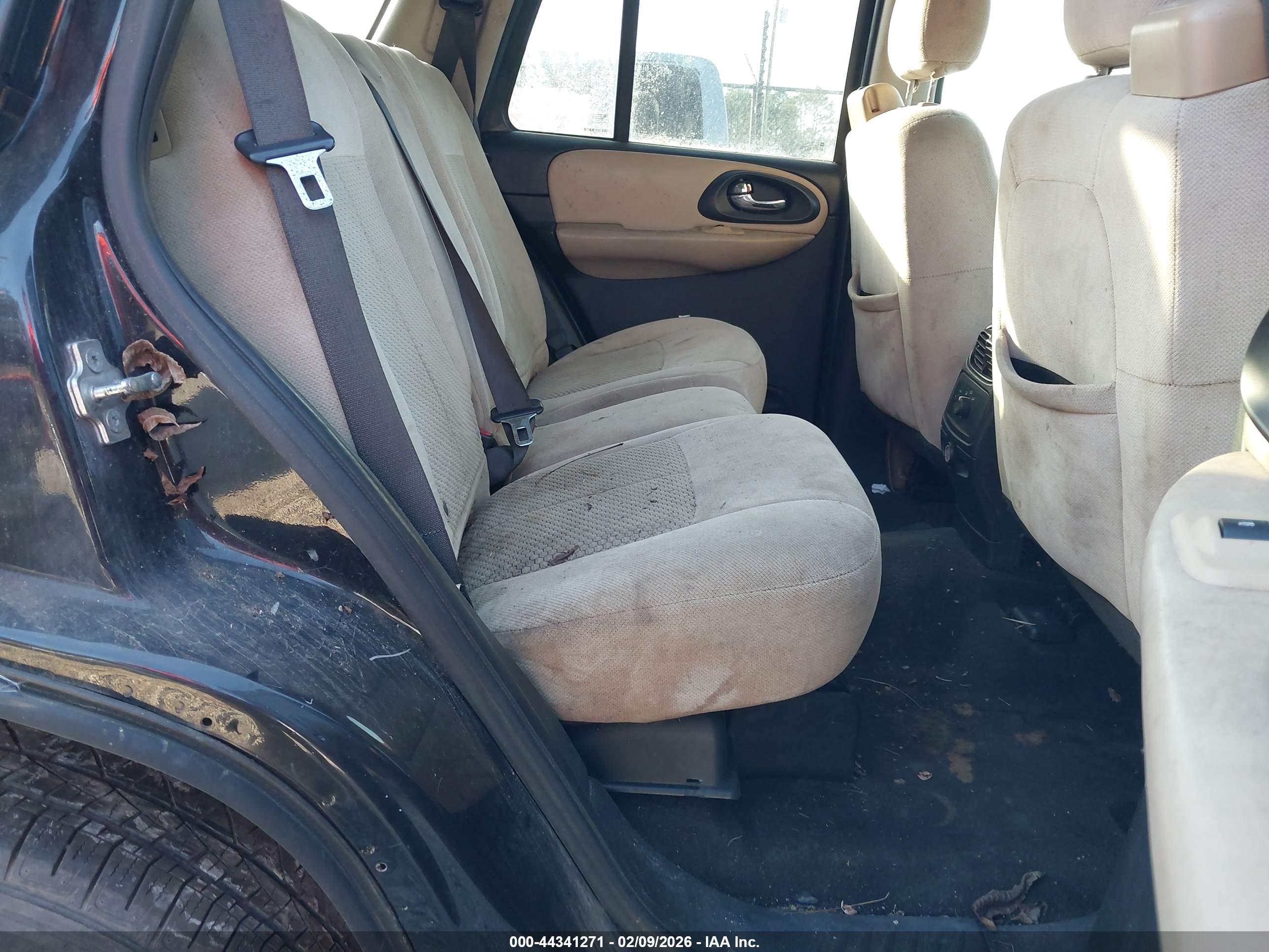 CHEVROLET TRAILBLAZER image 8