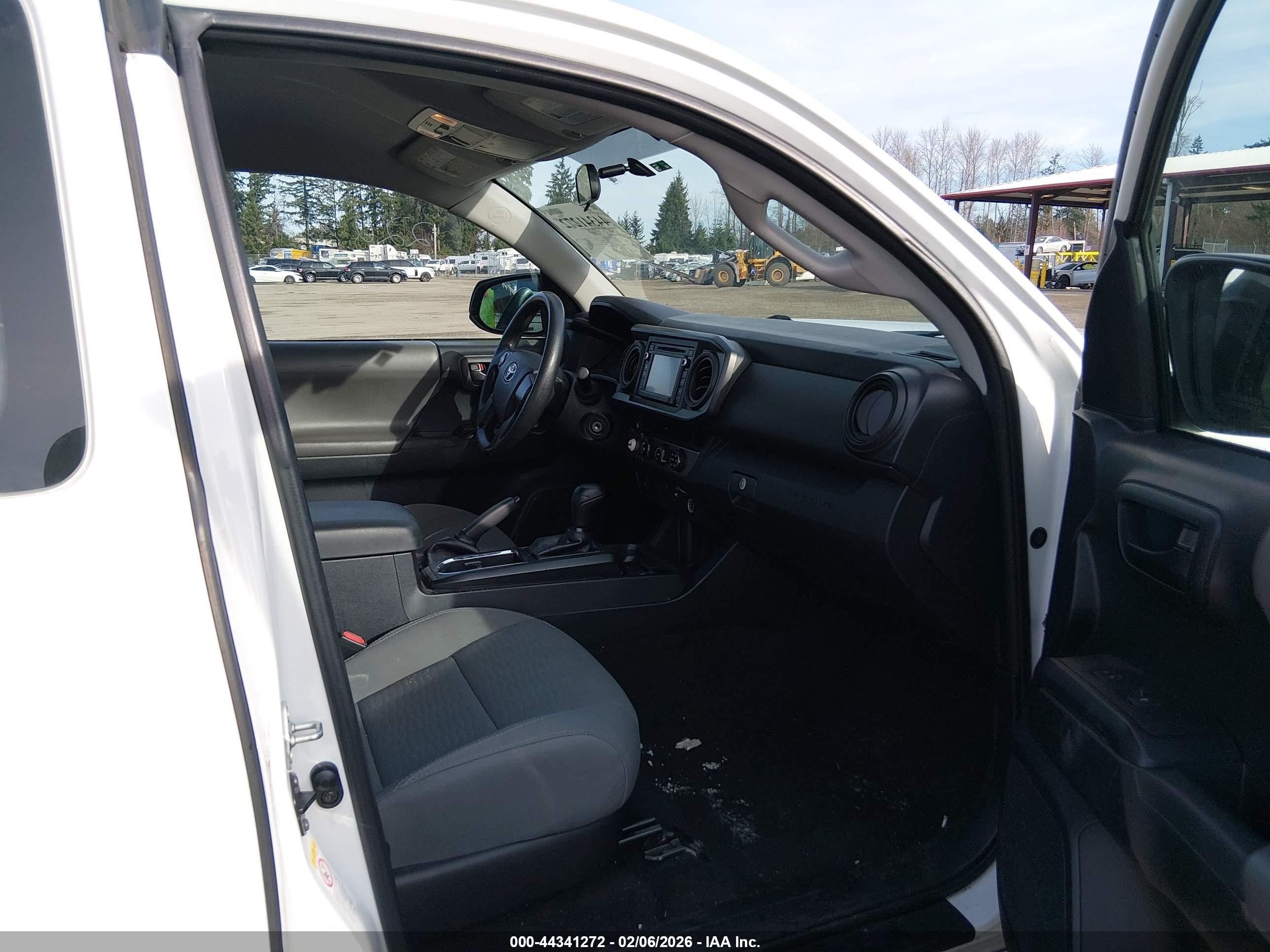 TOYOTA TACOMA image 5
