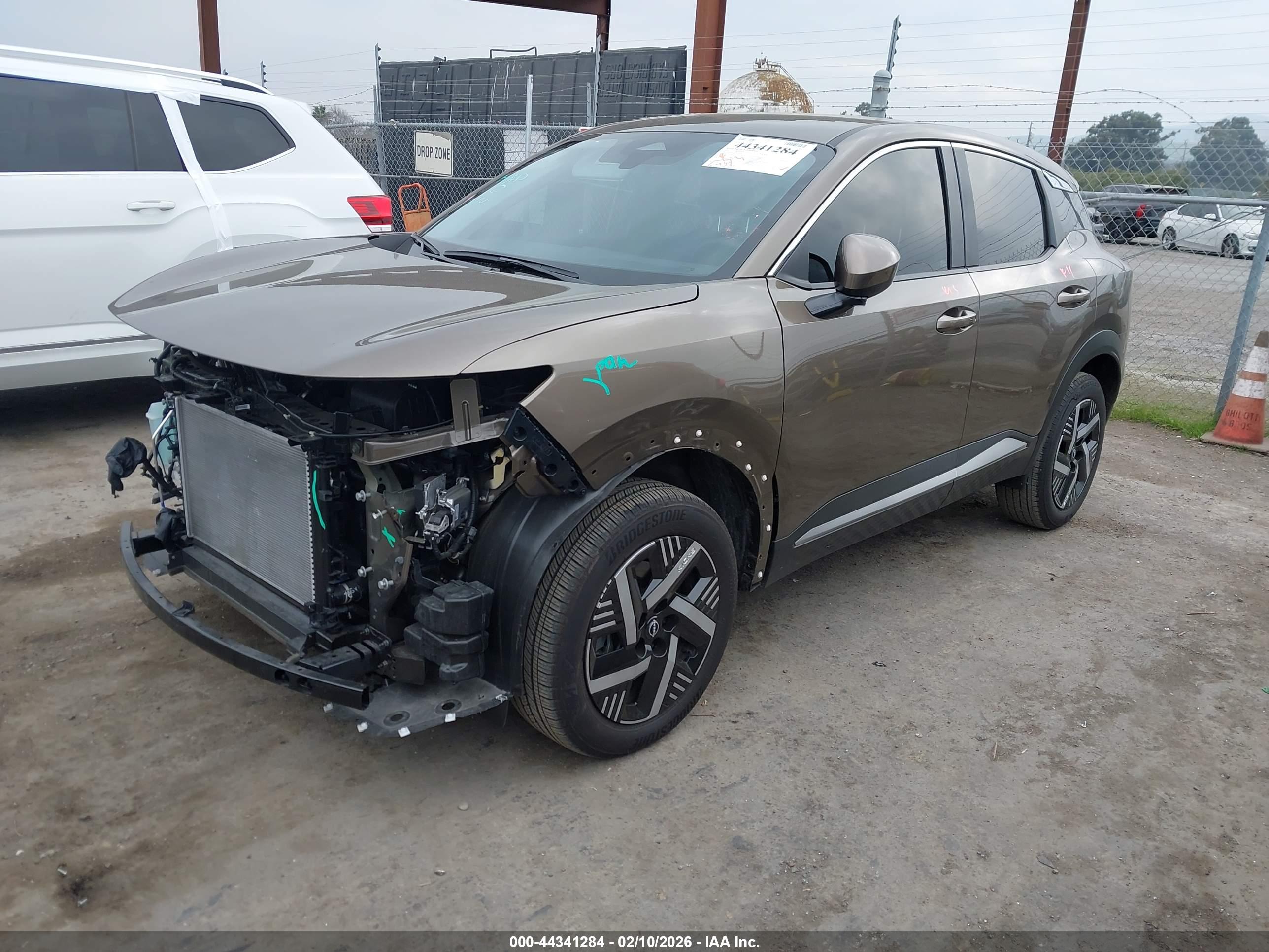 NISSAN KICKS image 2