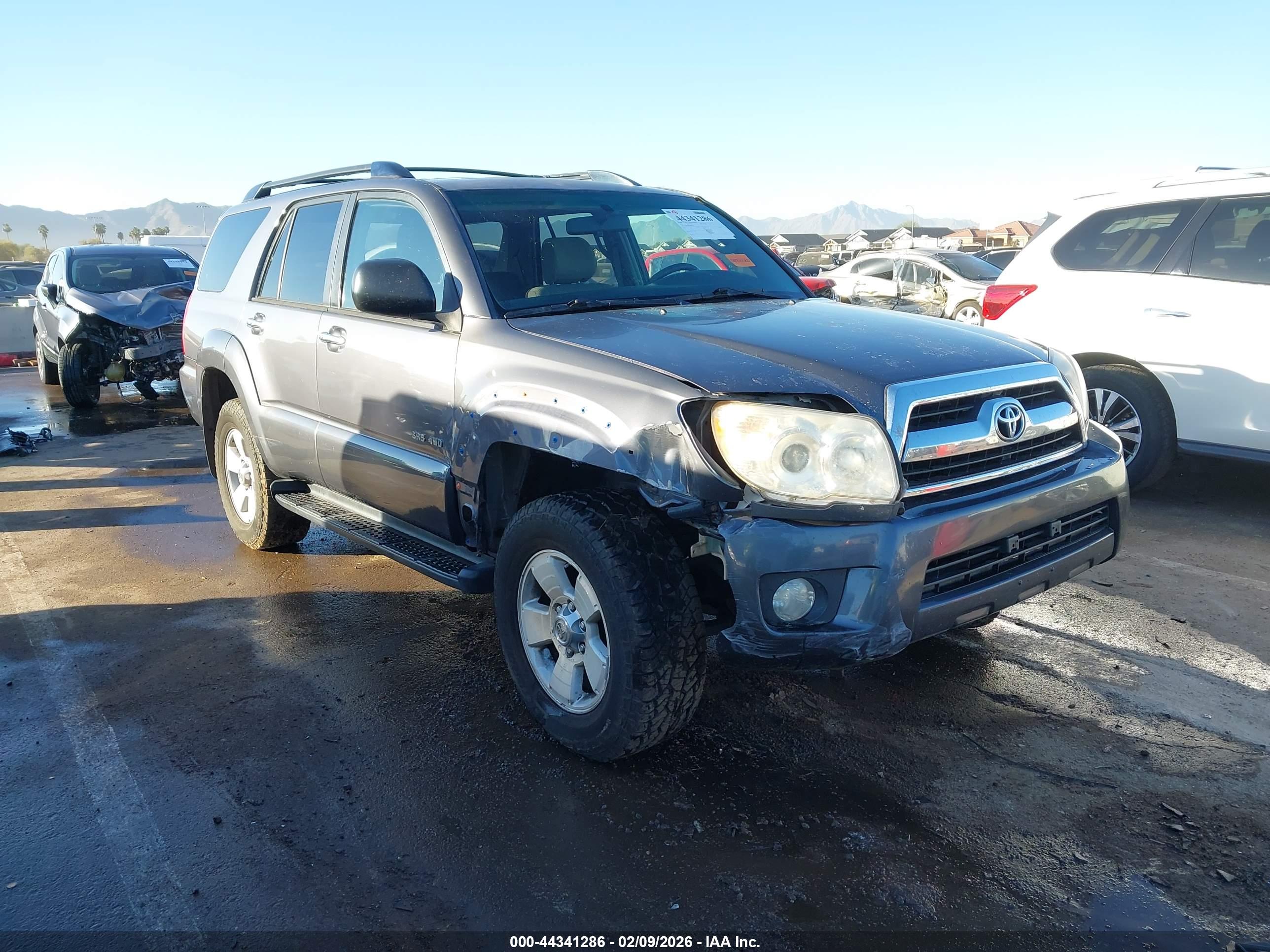 TOYOTA 4RUNNER image 6