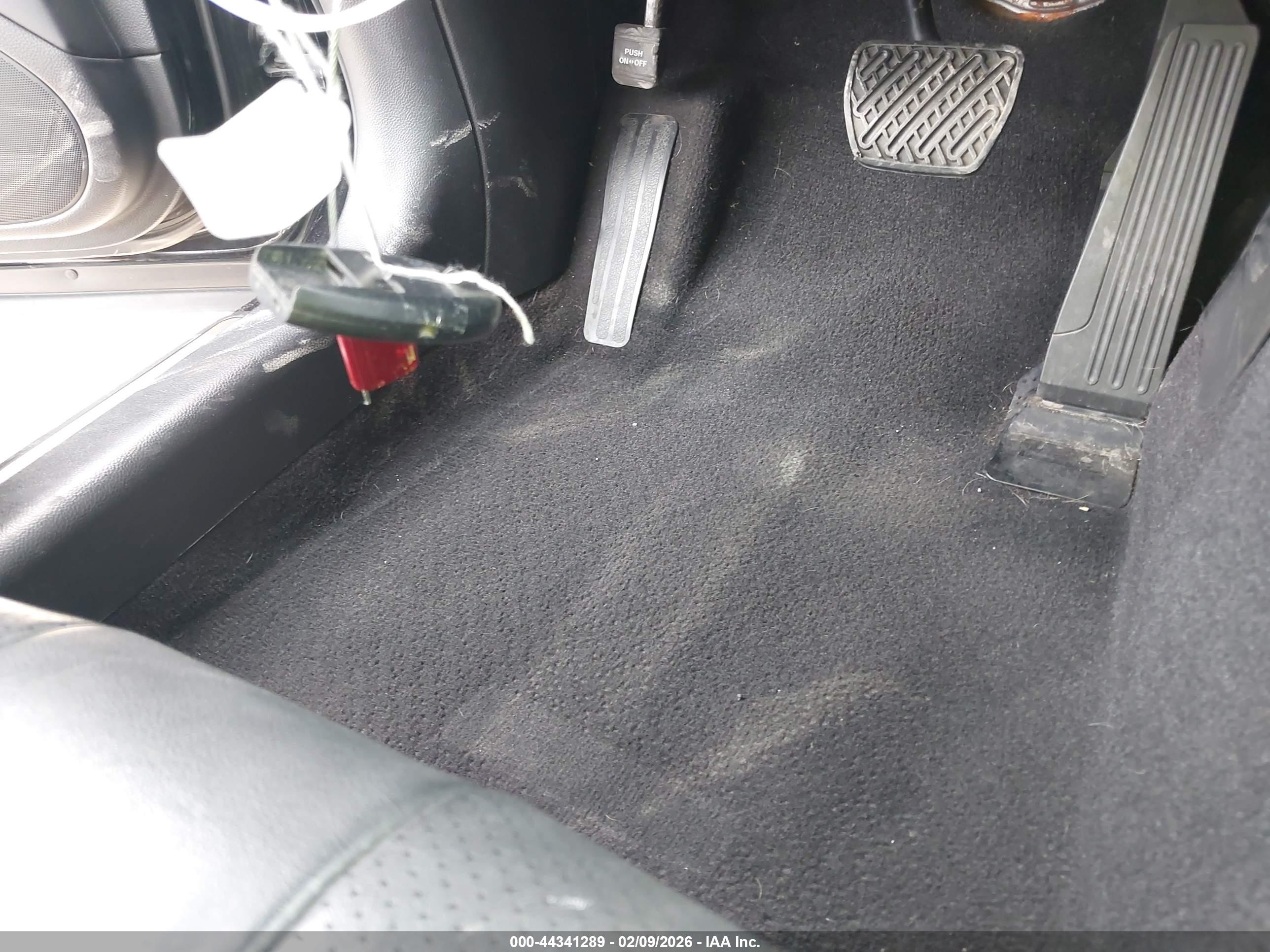 INFINITI G37X image 11