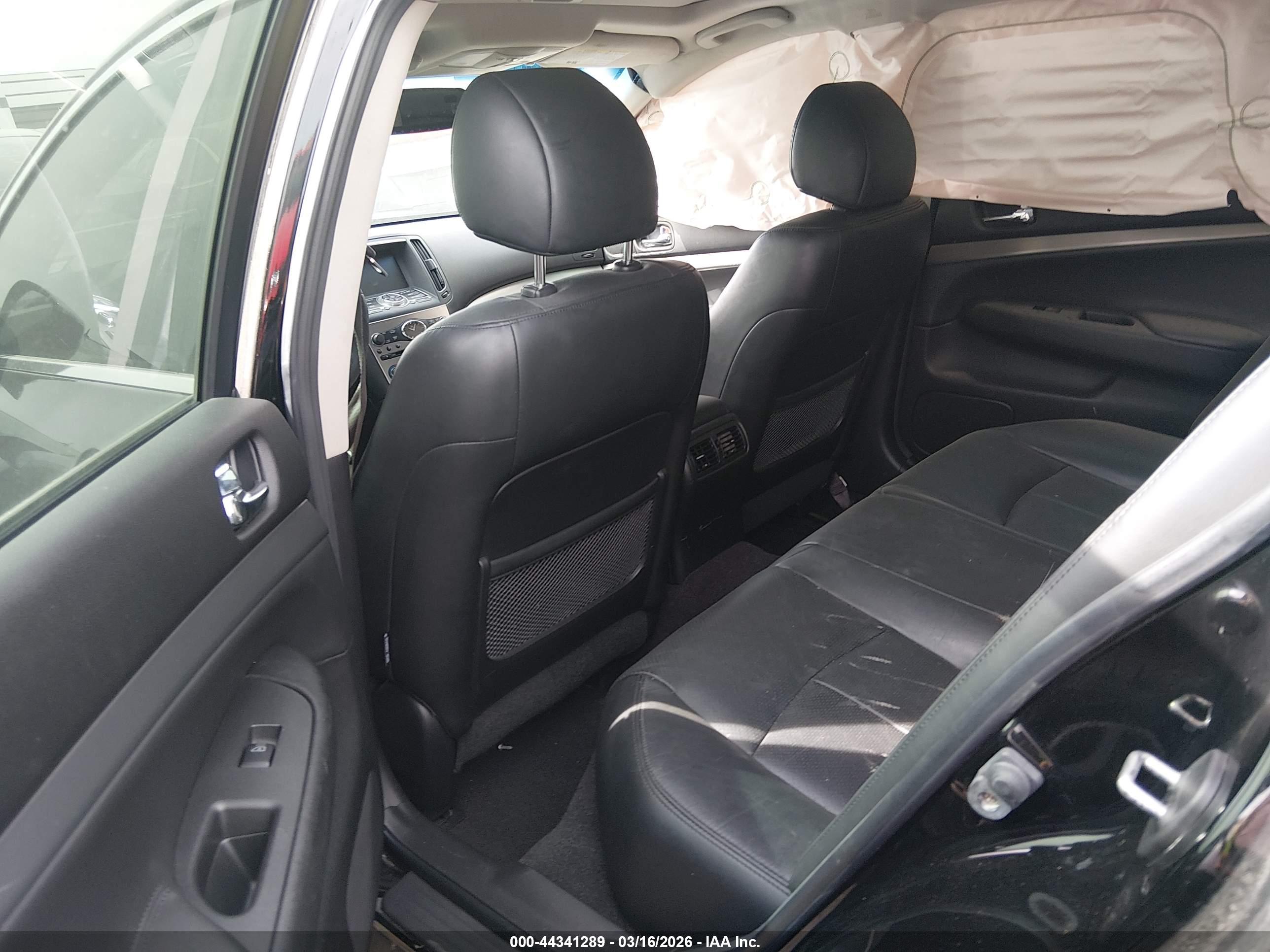 INFINITI G37X image 8