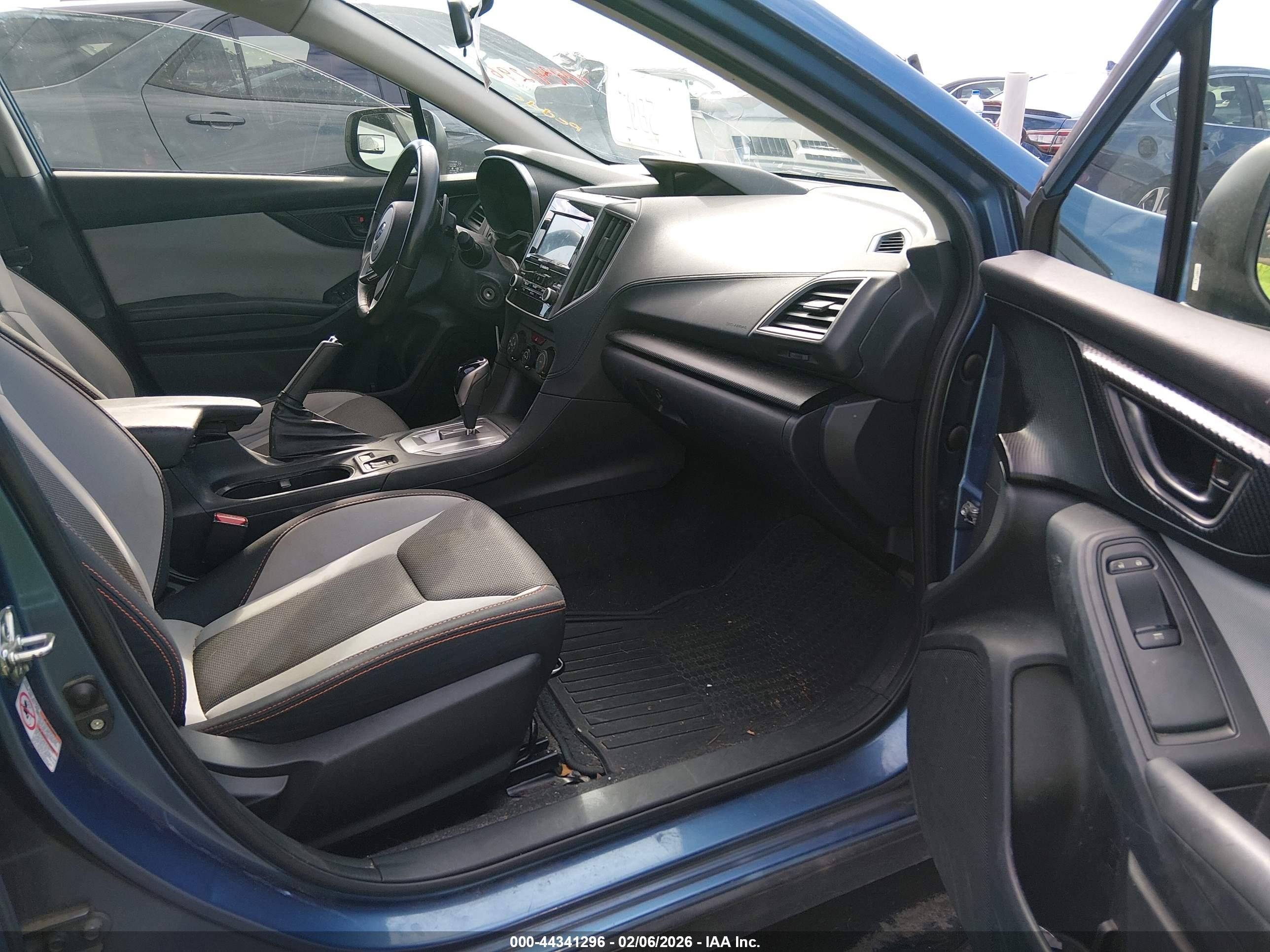SUBARU CROSSTREK image 5